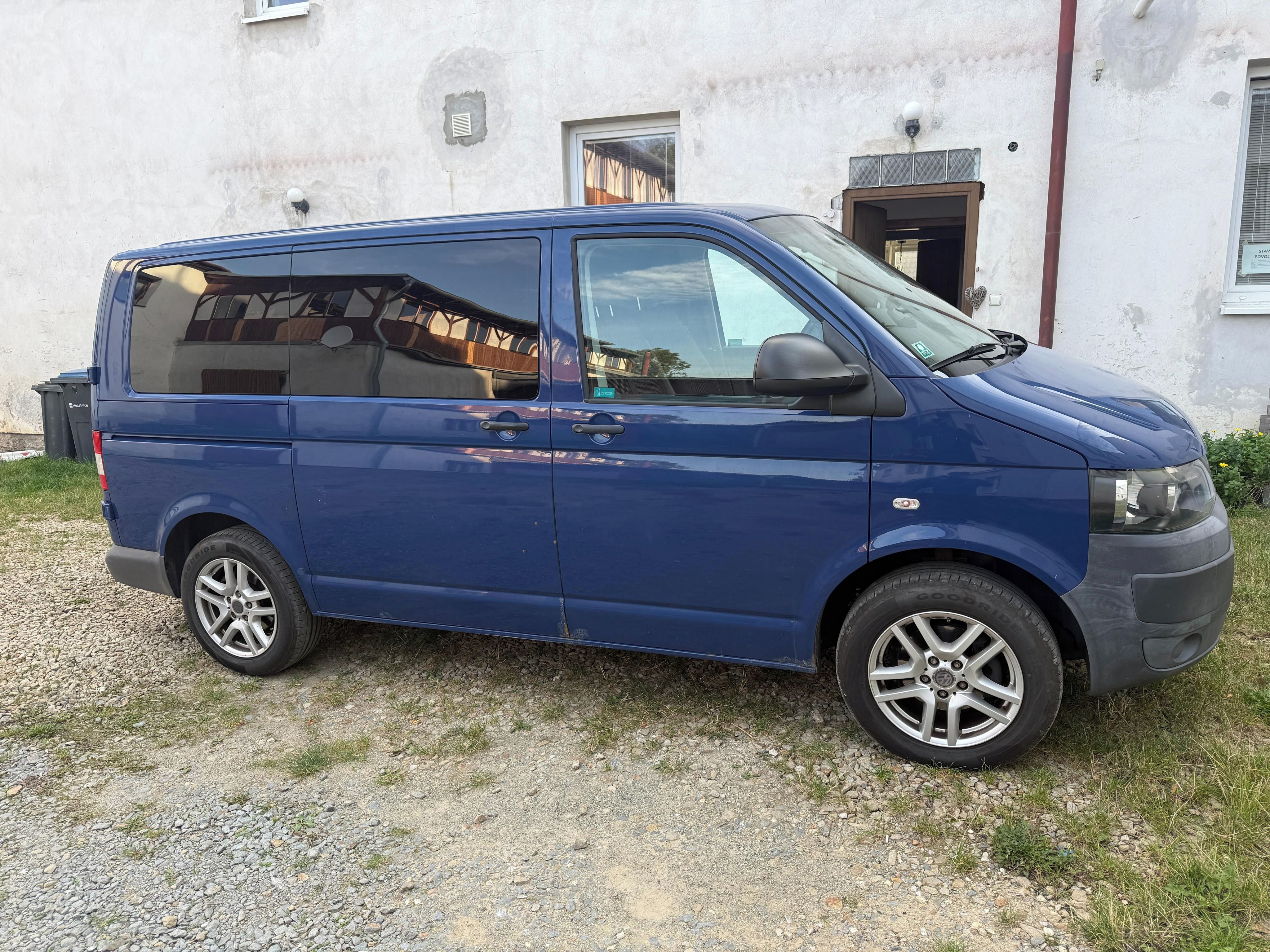 Volkswagen Transporter, T5 1.9 TDI, obytná vestavba - fotka 4