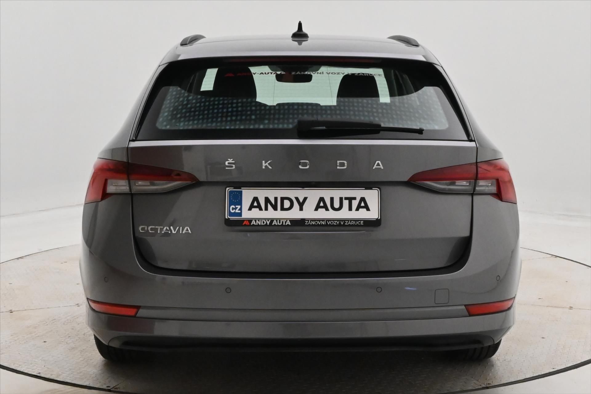 Škoda Octavia, 2,0 TDI 110kW DSG Ambition Zár - fotka 6