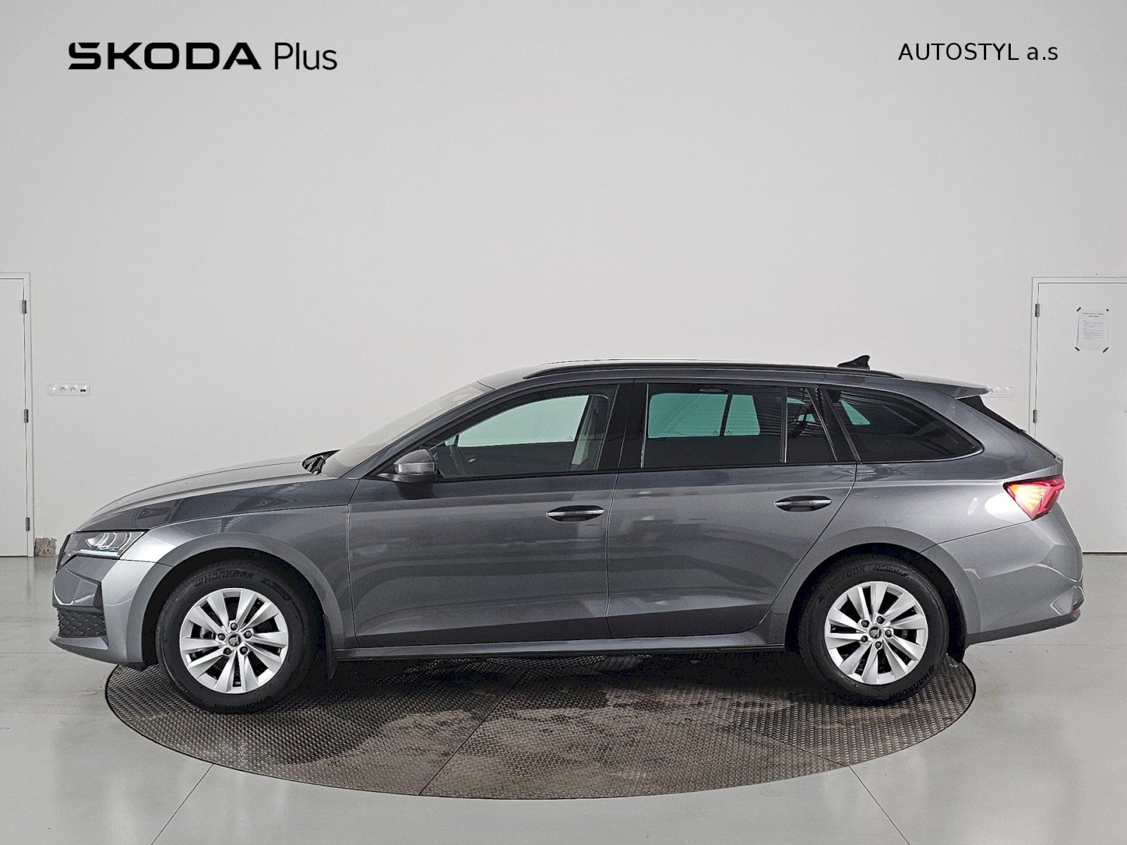 Škoda Octavia, 1.5TSI 110KW TOP SELECTION - fotka 3