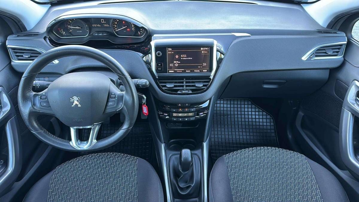 Peugeot 2008, Active 1,2 PureTech 61kW MT5/7 - fotka 5