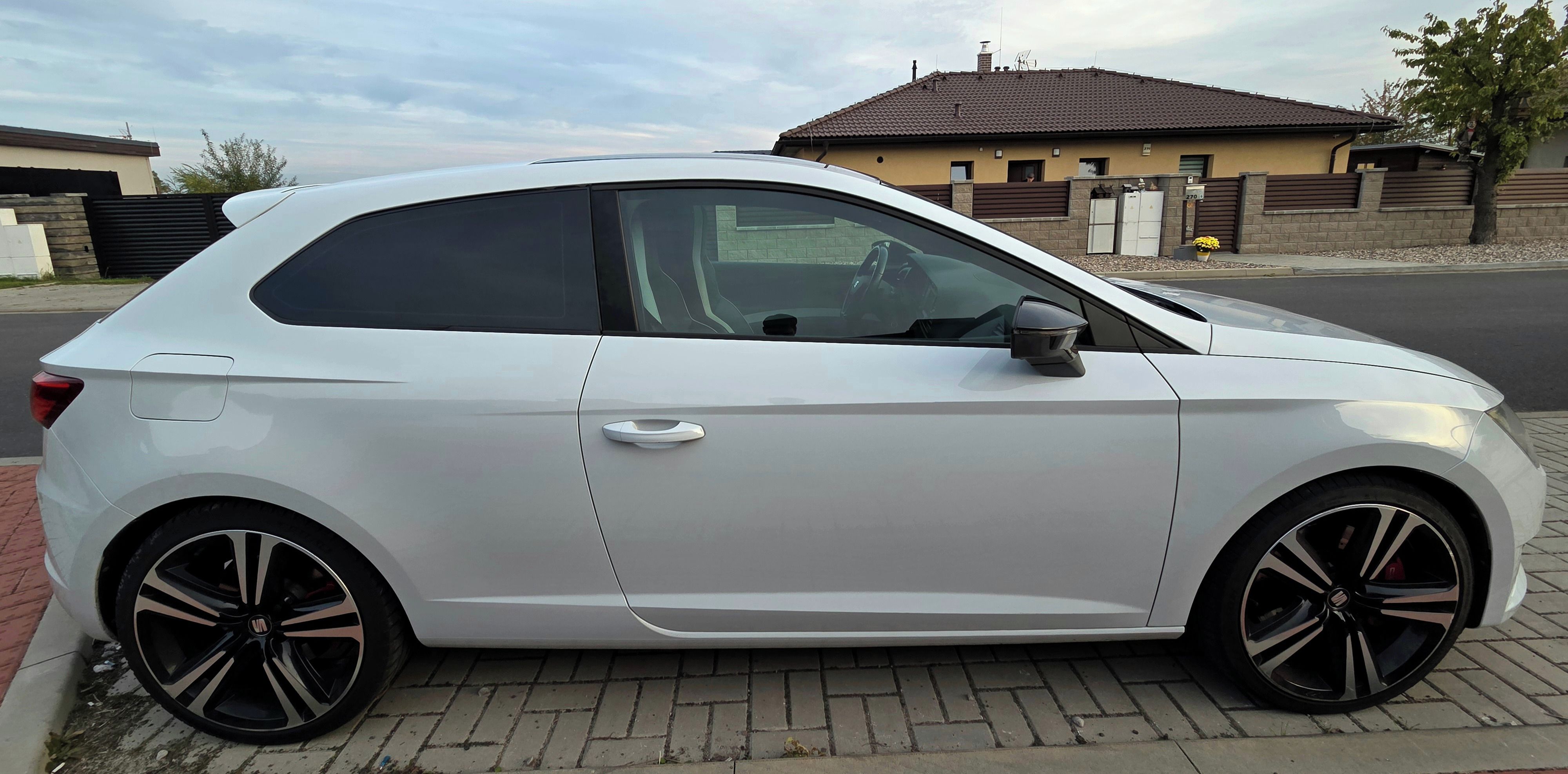 Seat Leon, Cupra 280 - fotka 5