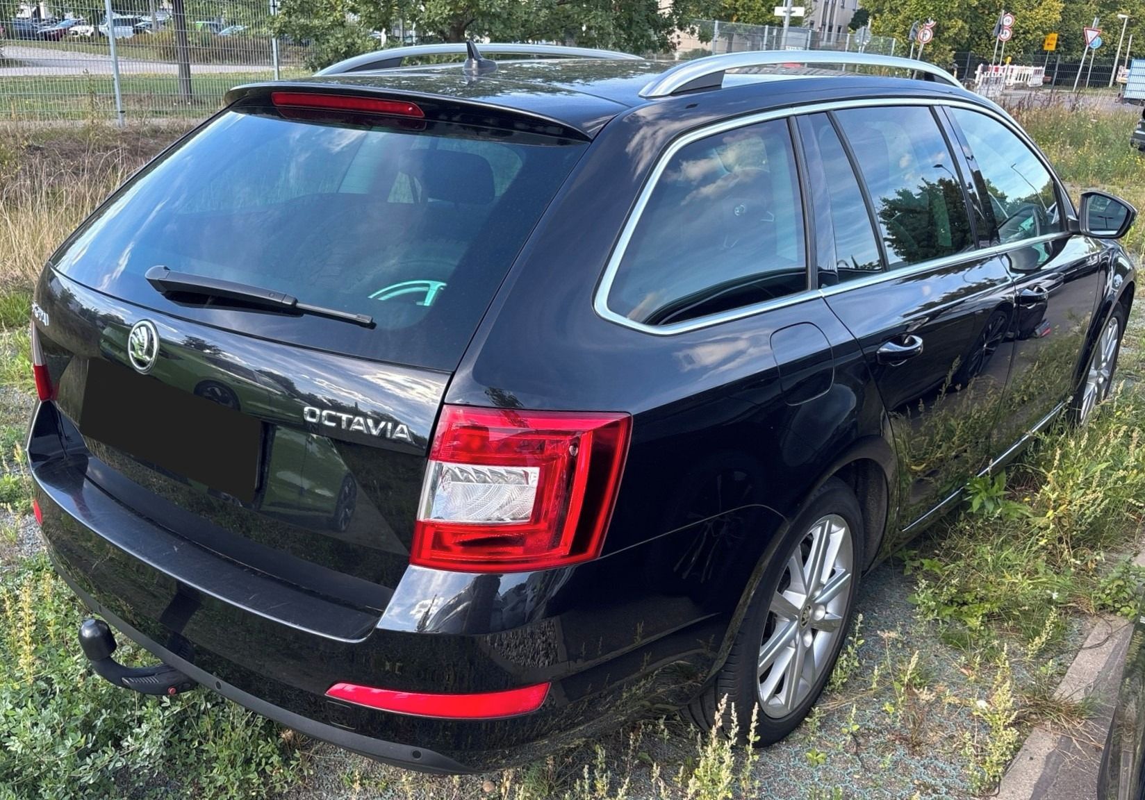 Škoda Octavia, 2.0TDI DSG 110KW 1maj serv kni - fotka 3