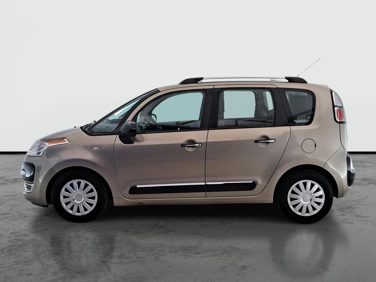Citroën C3 Picasso, 1.4 i, Parkovací asistent - fotka 3