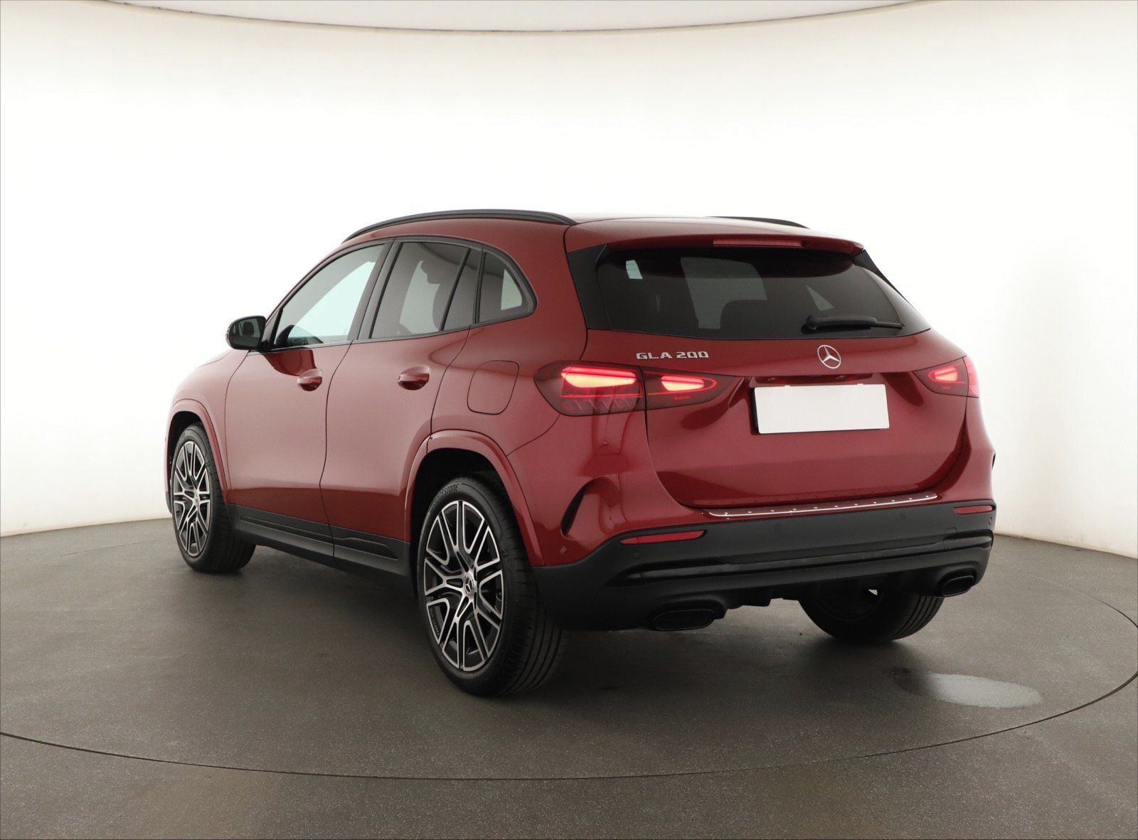 Mercedes-Benz GLA, 200, AMG Line - fotka 4