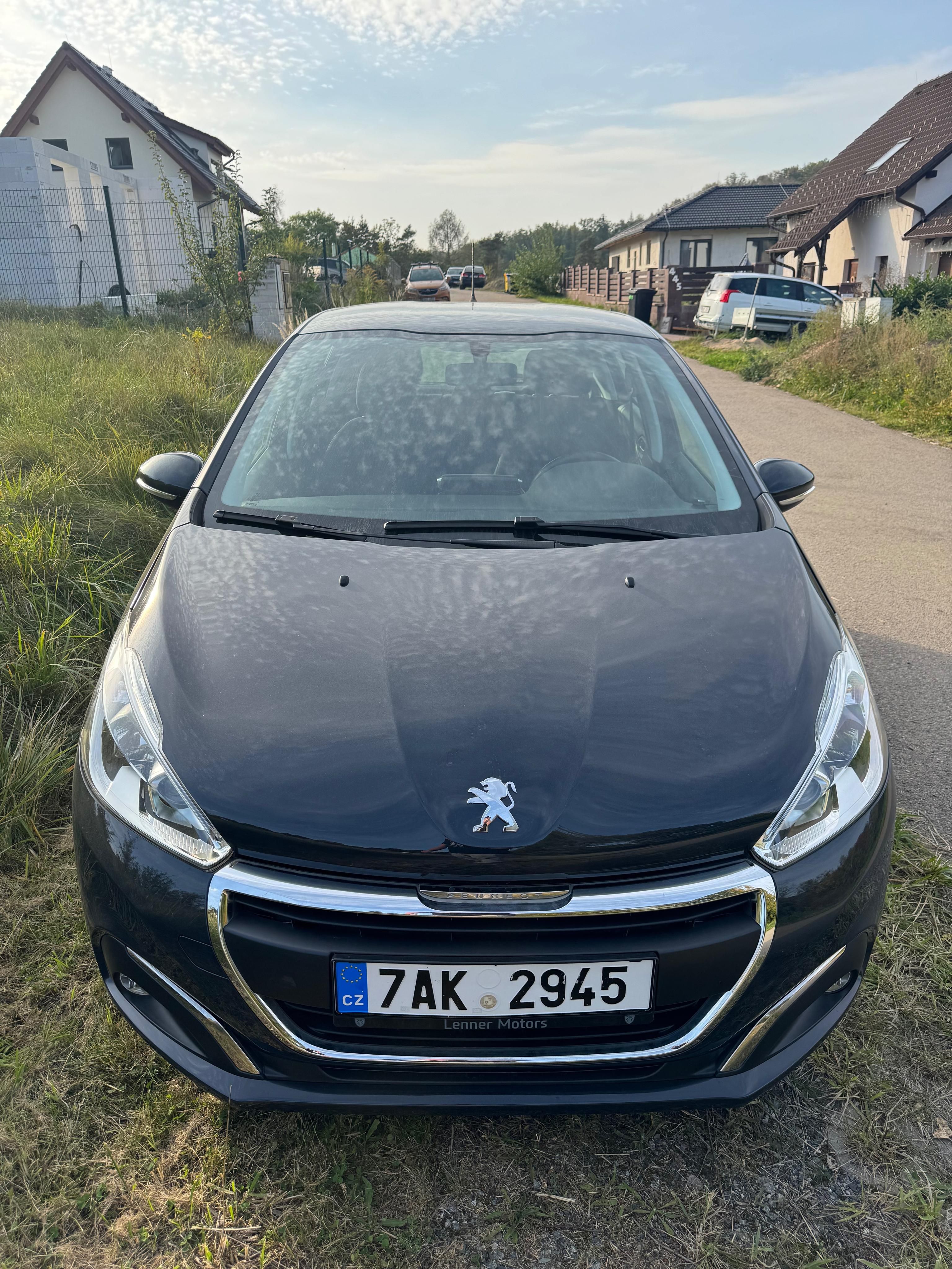 Peugeot 208, 1. MAJ., KUPOVÁNO NOVÉ V ČR - fotka 2