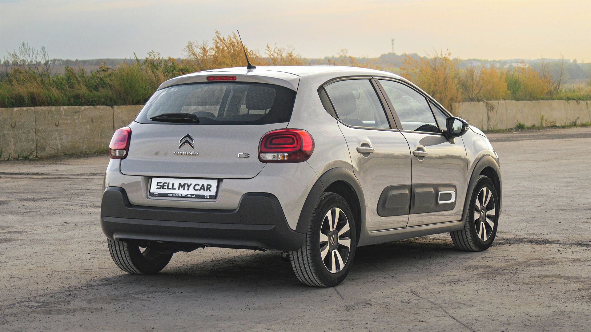 Citroën C3, 1,2/81kW ČR LED CarPlay 1.Maj - fotka 5
