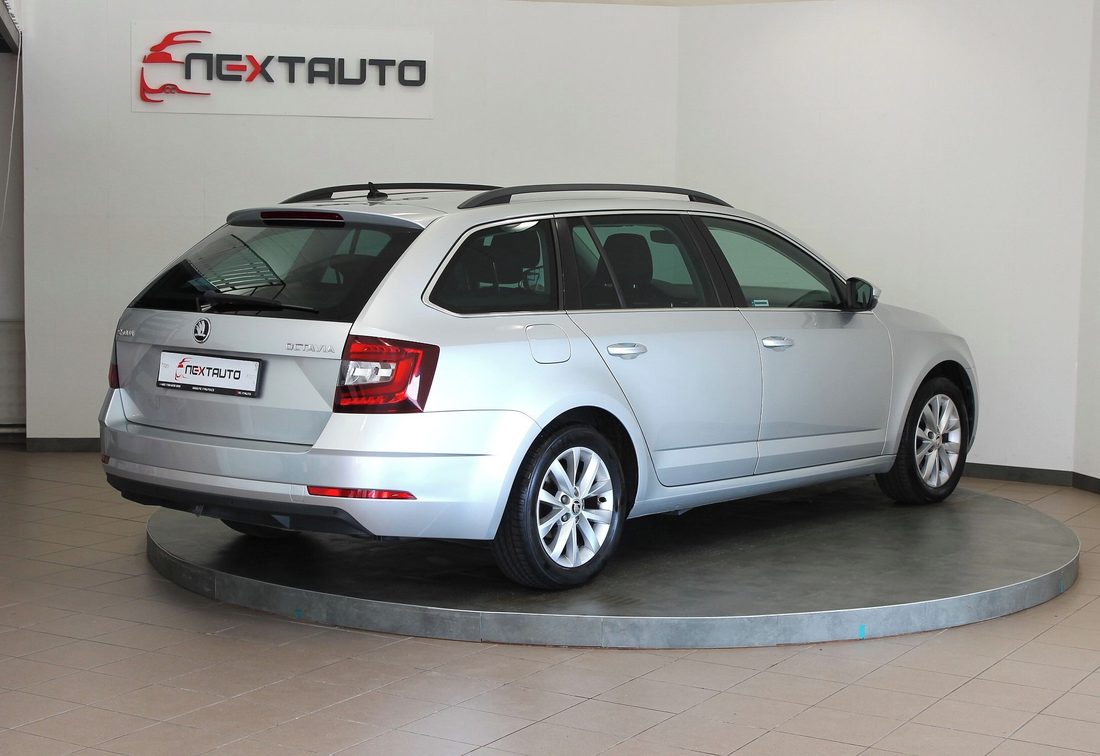 Škoda Octavia, 1.6 TDI 85kW STYLE, TAŽNÉ, ČR - fotka 5