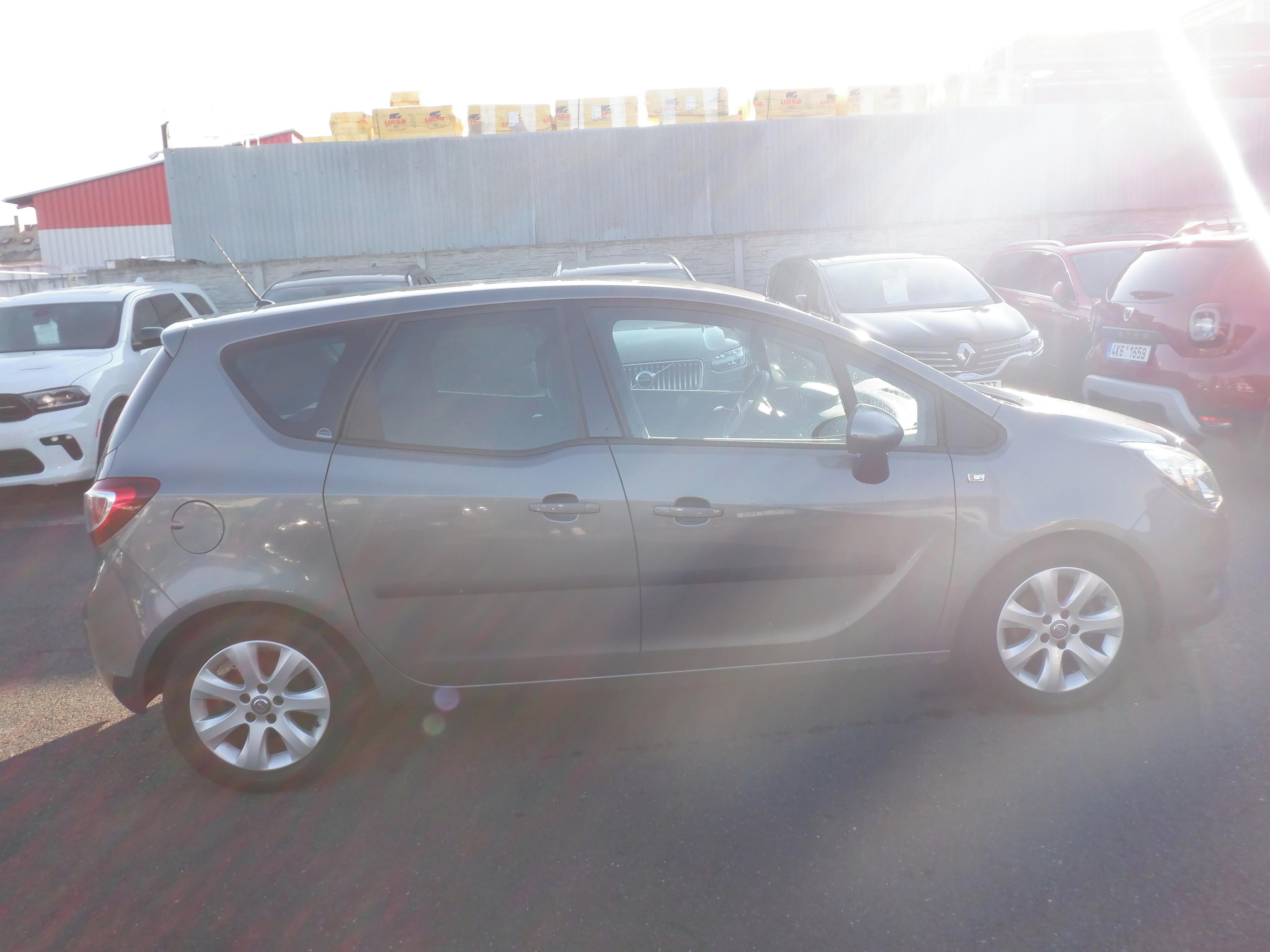 Opel Meriva, 1.4 Turbo Cosmo,ČR - fotka 4