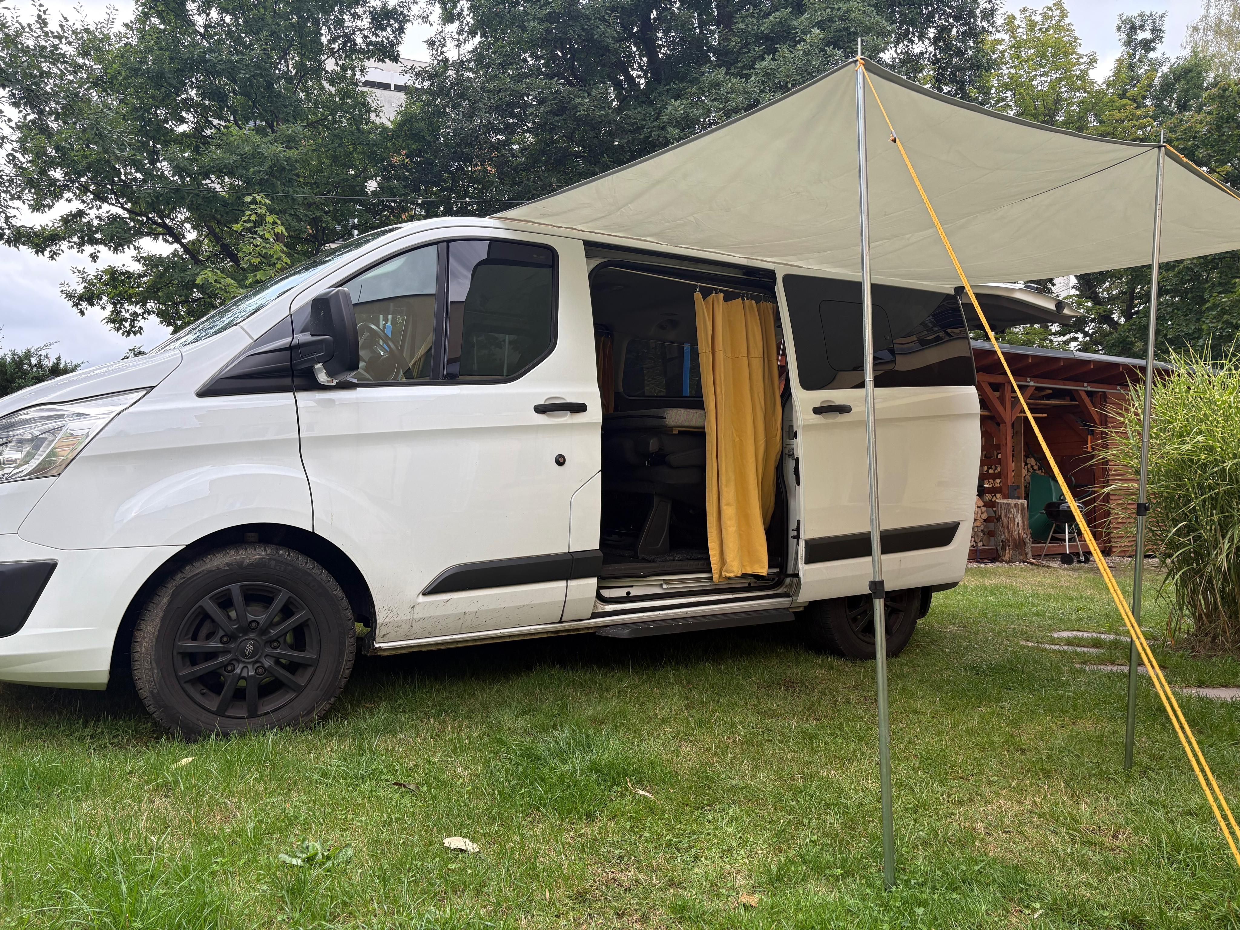 Ford Tourneo Custom, 8 míst, obyt. vestavba - fotka 4