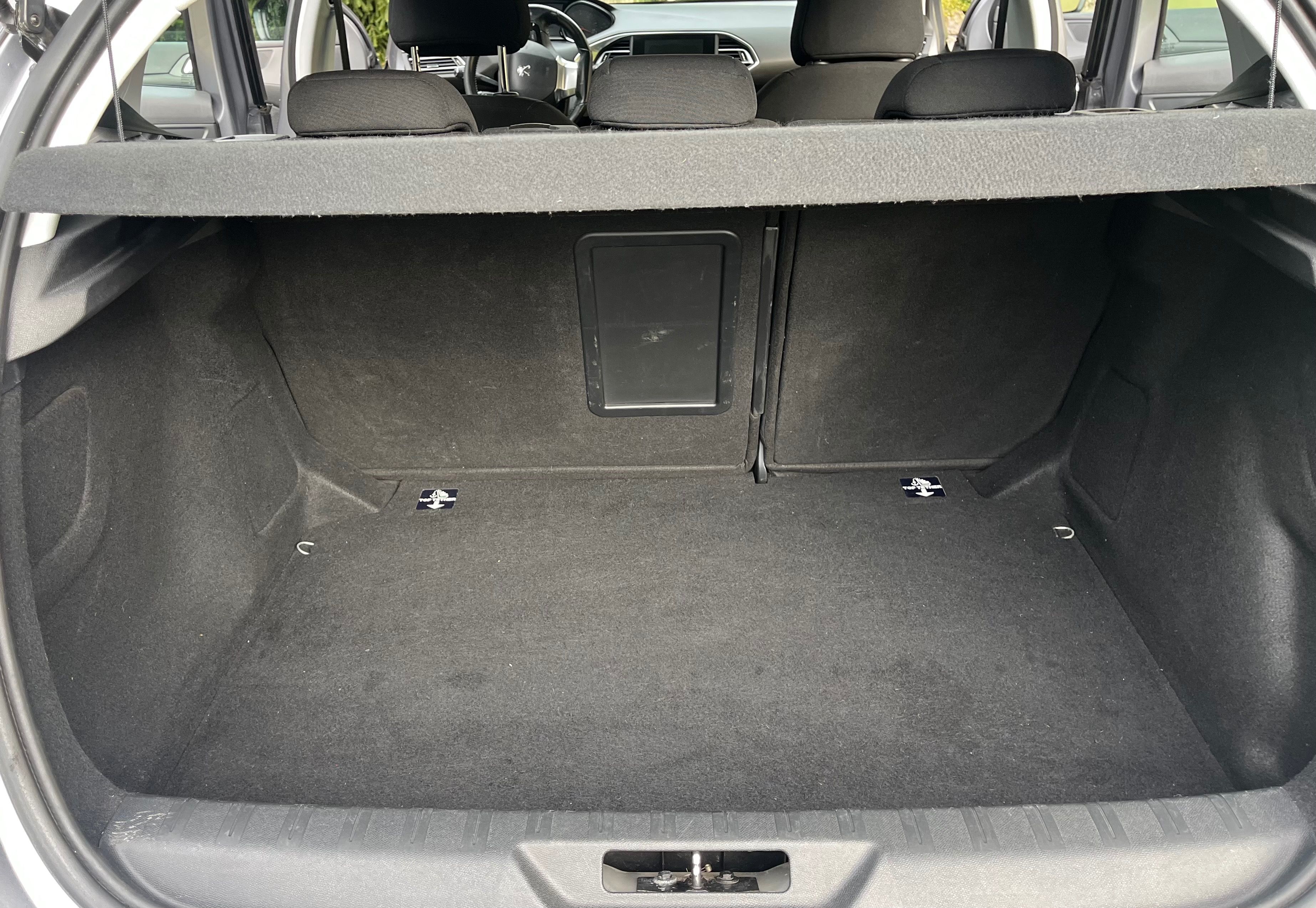 Peugeot 308, 1.6 HDI-servisováno - fotka 4