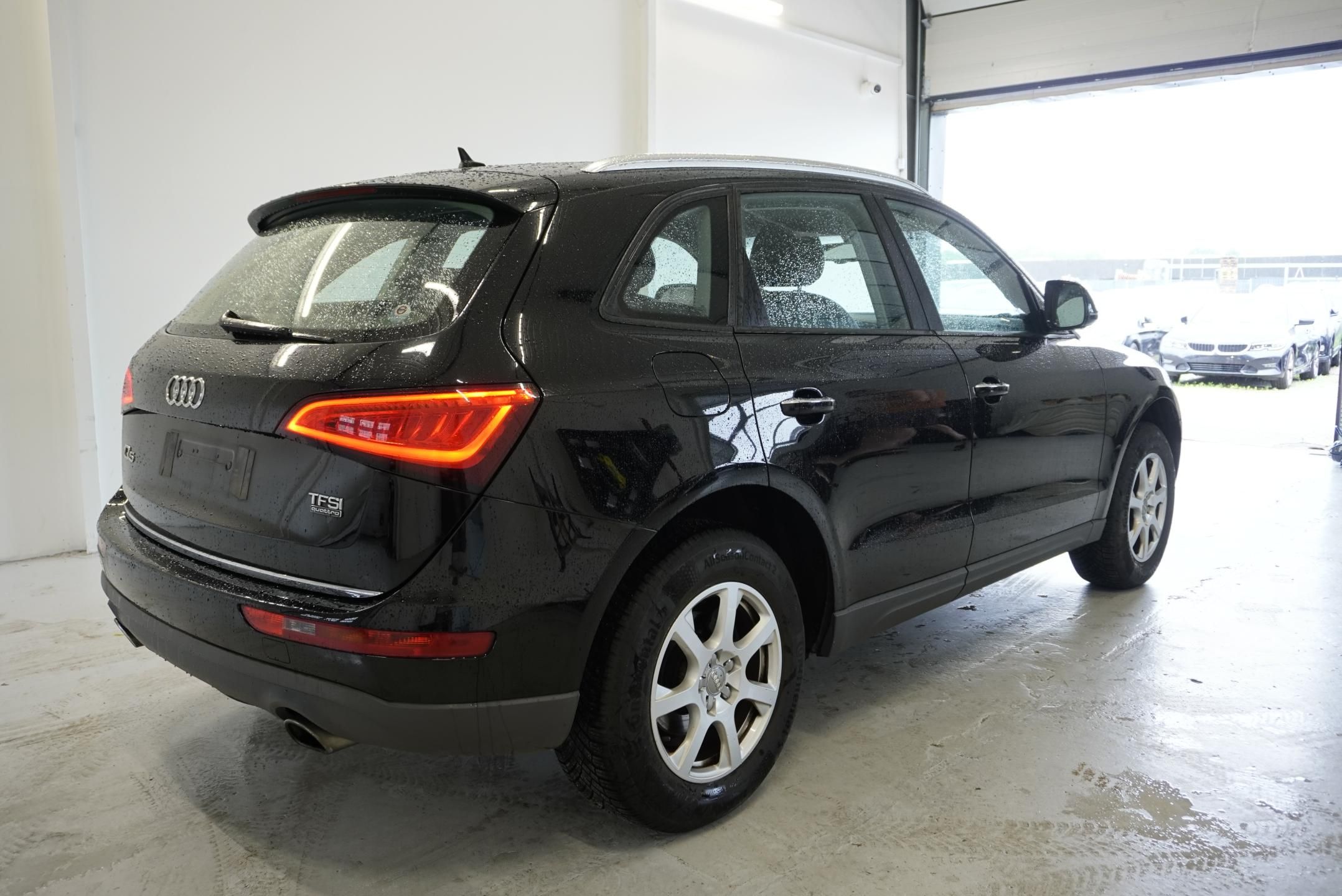 Audi Q5, 2,0 TFSI QUATTRO AUT. - fotka 5