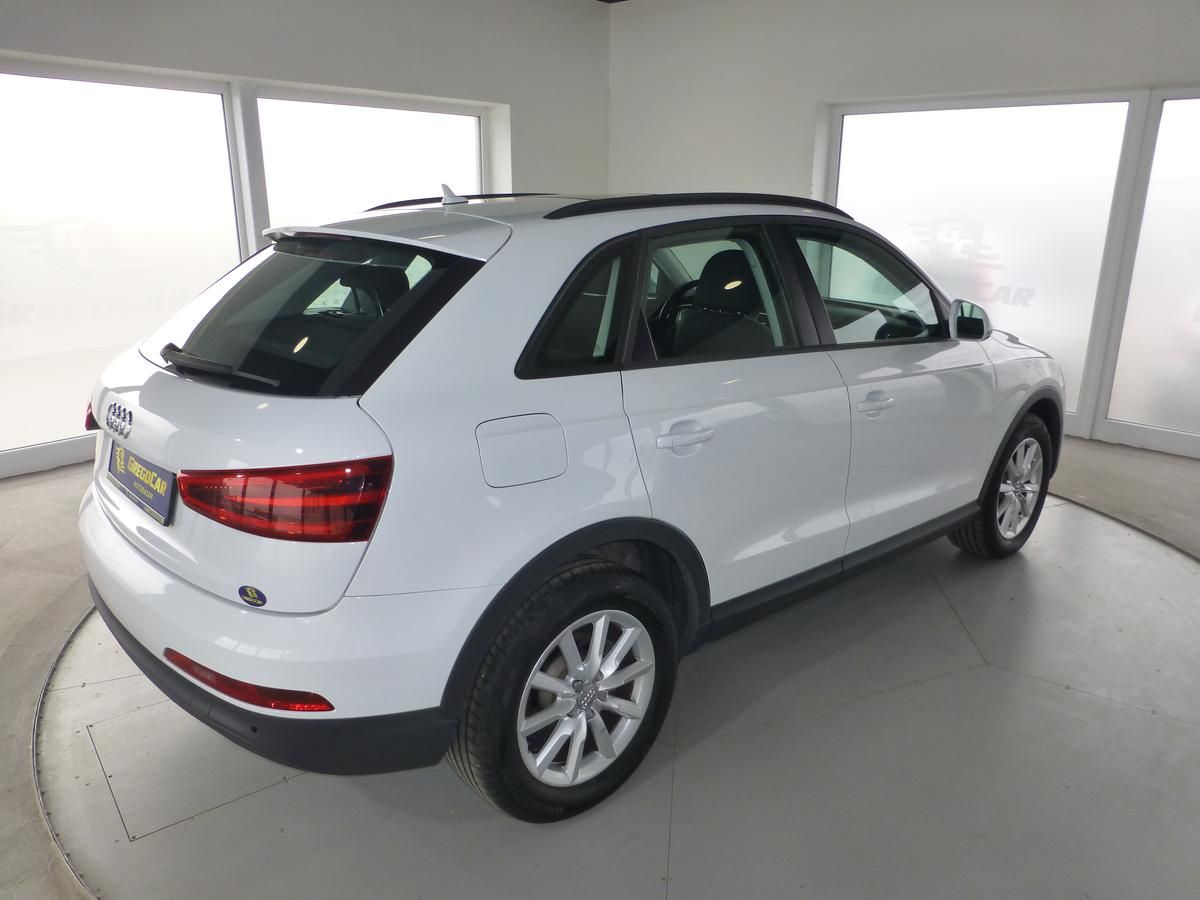 Audi Q3, 2,0TSI-125KW*NAVI**PANORAM*4X4 - fotka 6