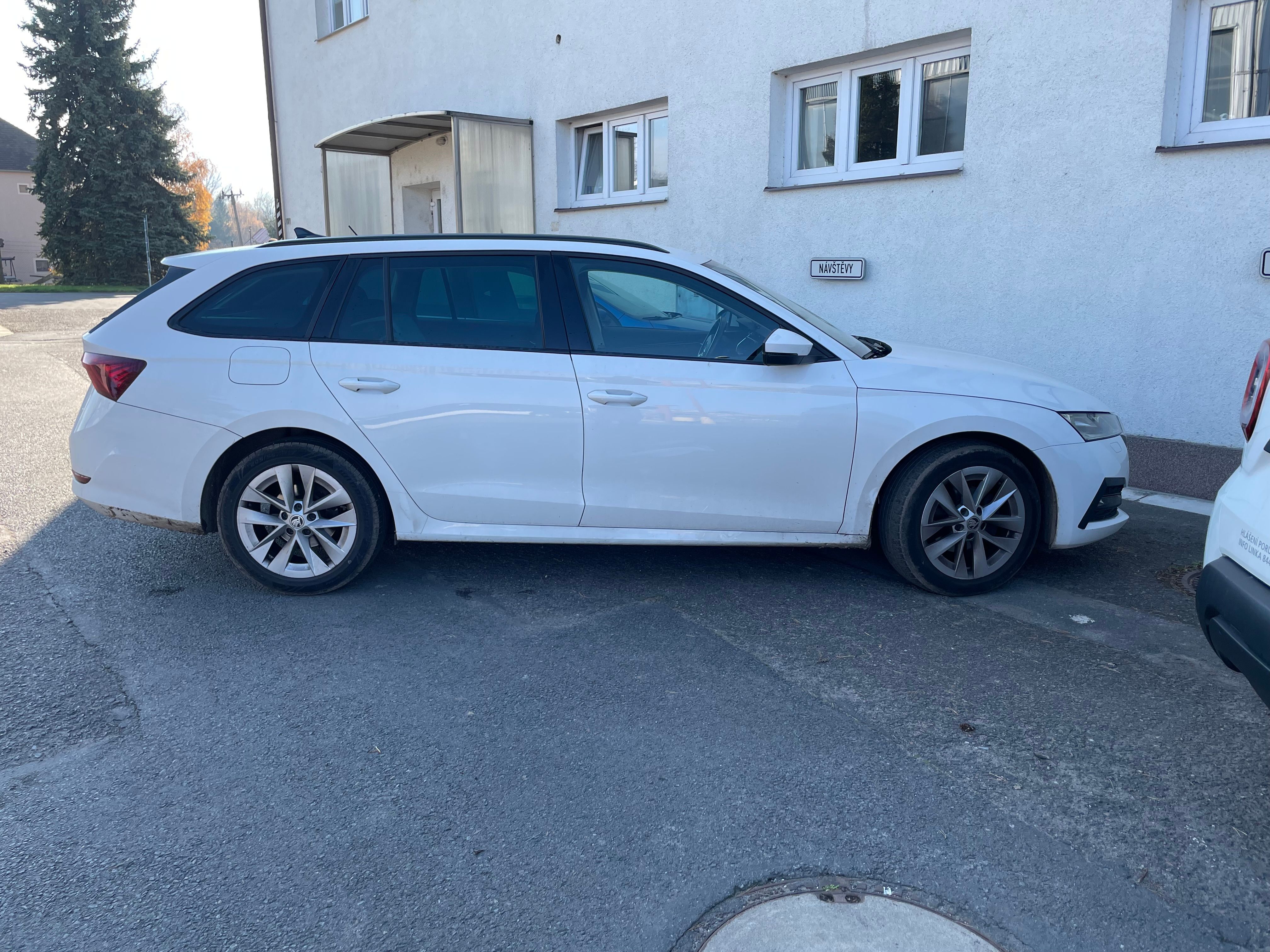 Škoda Octavia - fotka 6