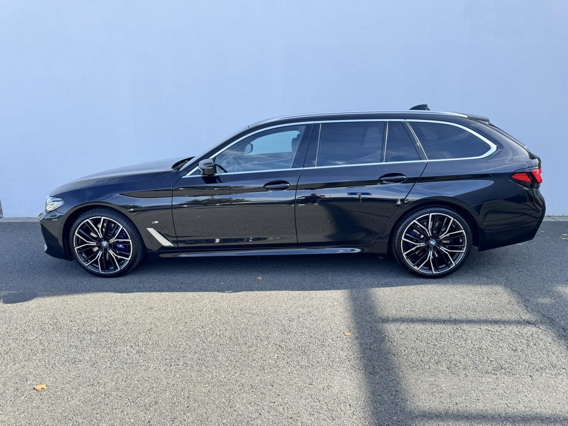 BMW Řada 5, 540i xDrive Touring Mpaket - fotka 3