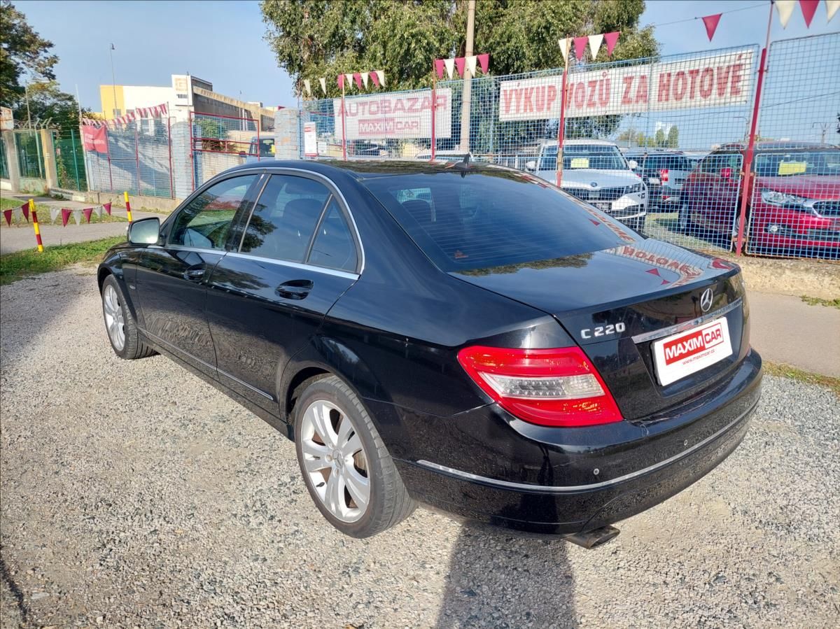 Mercedes-Benz Třídy C, 2,2 CDi C220 - fotka 5