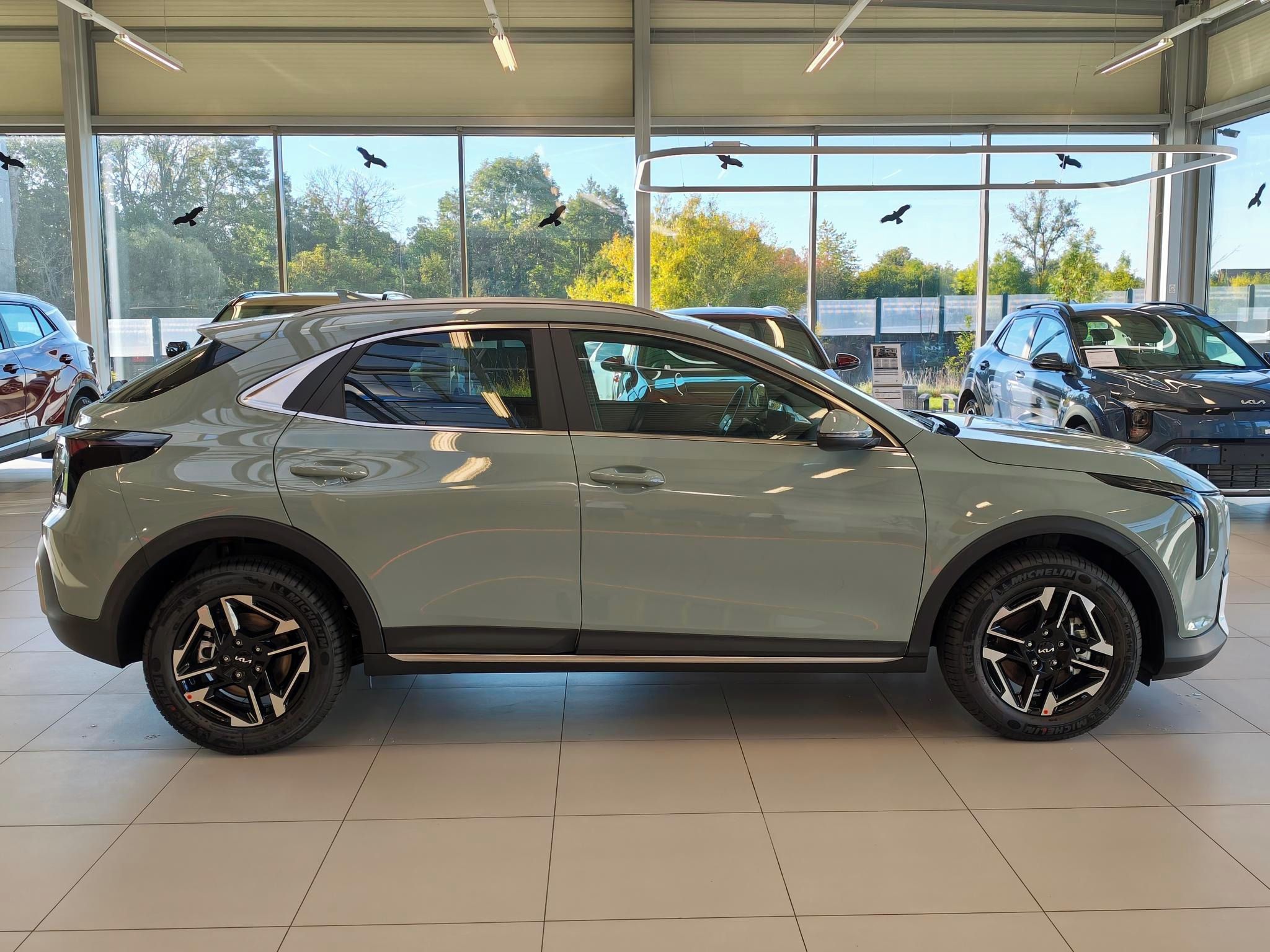 Kia XCee´d, 1,0 TGDi Exclusive 85kW - fotka 4