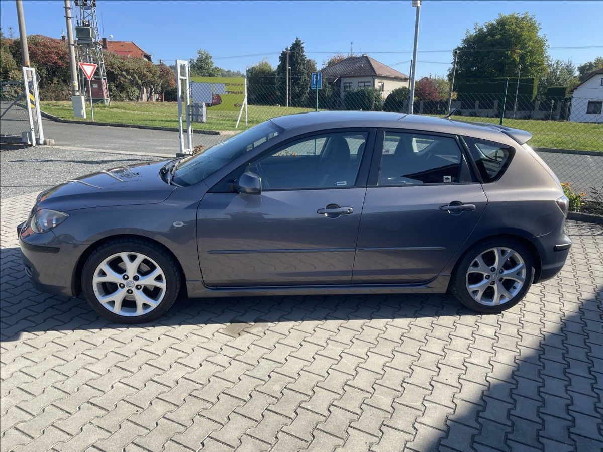 Mazda 3, 2,0 16V 110 kW ČR XENONY AUTKL - fotka 5