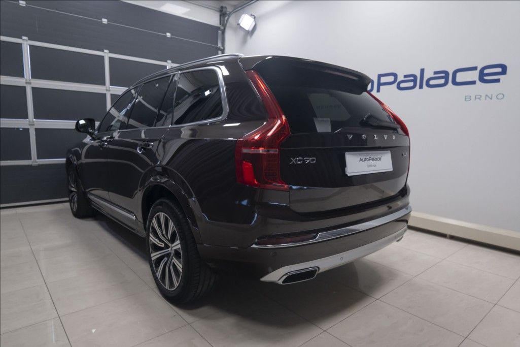 Volvo XC90, 2,0 B5 AWD INSCRIPTION 7 MÍST - fotka 6