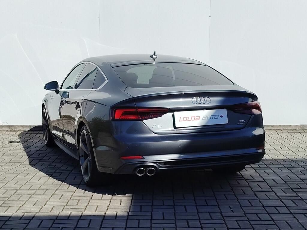 Audi A5, 2.0 TDI 140 kW - fotka 6