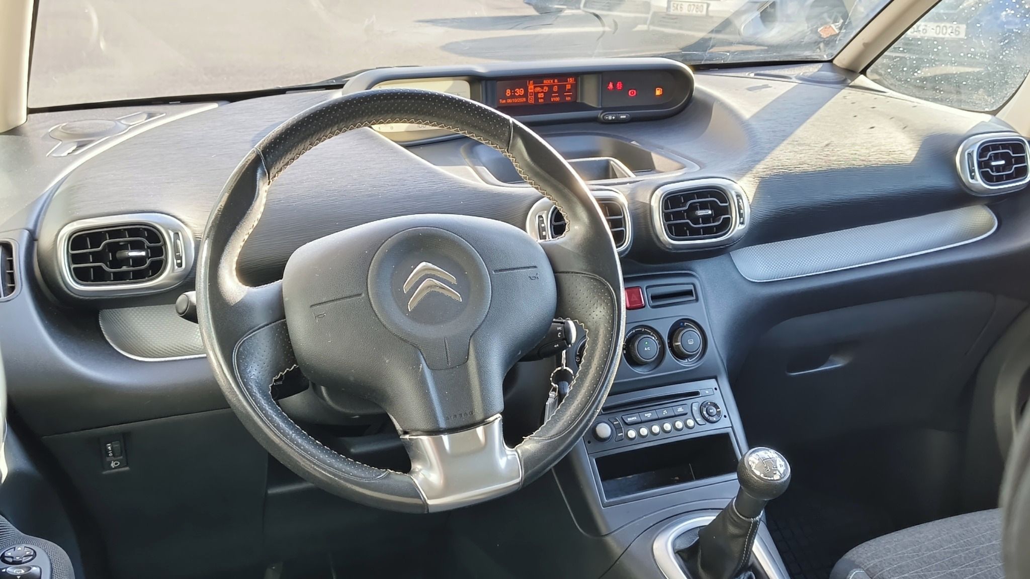 Citroën C3 Picasso, 1,4 VTI Selection, ČR, 1.MAJ - fotka 5
