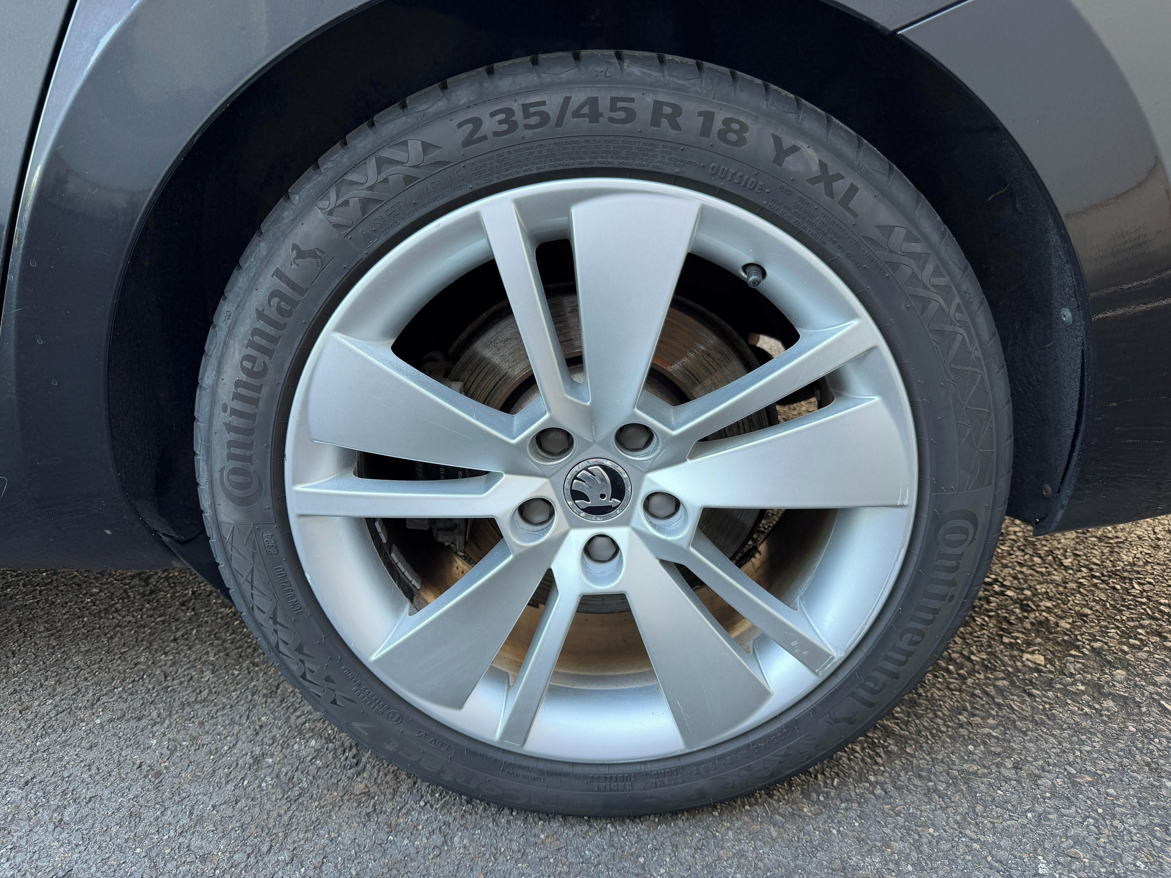 Škoda Superb, 2.0 TSI 206 Kw - fotka 5