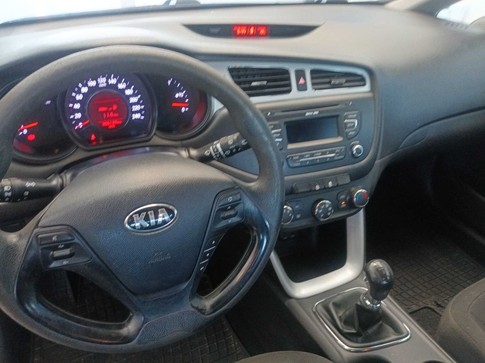 Kia Cee´d, 1.4 CVVT, Serv.kniha, Tažné - fotka 3