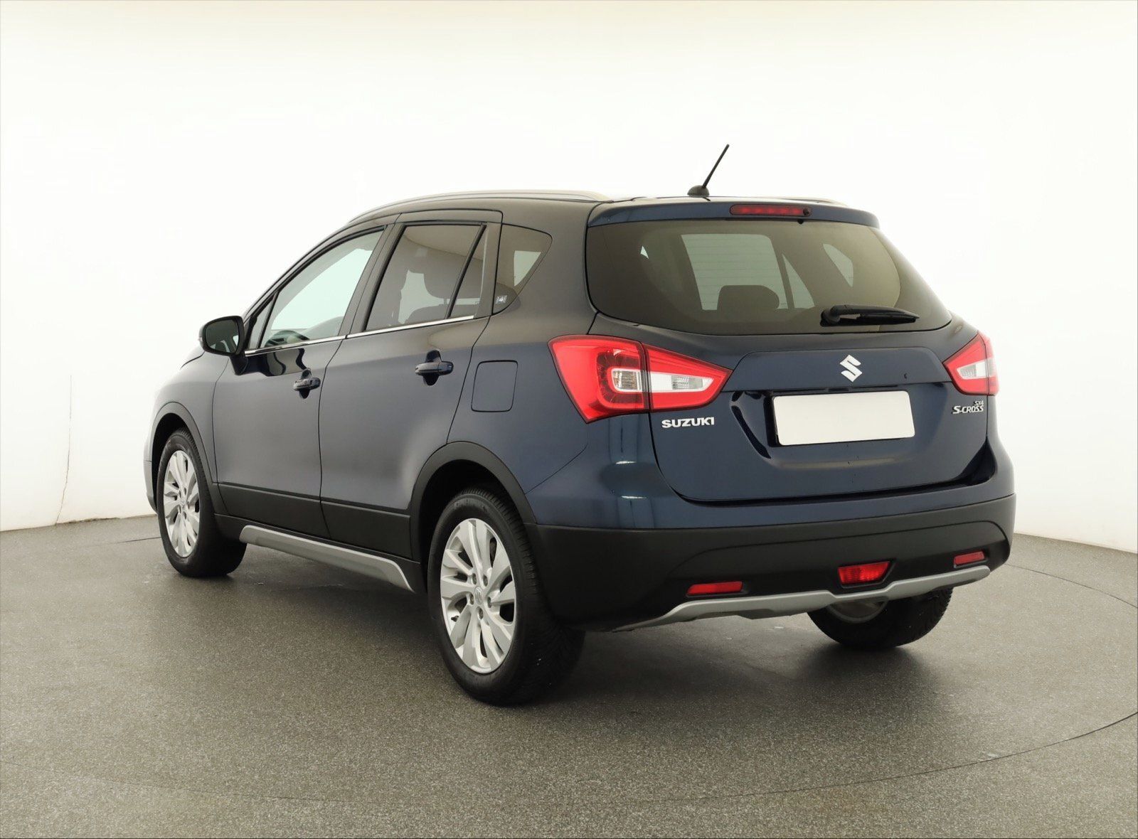 Suzuki SX4 S-Cross, 1.0 BoosterJet, Elegance - fotka 4