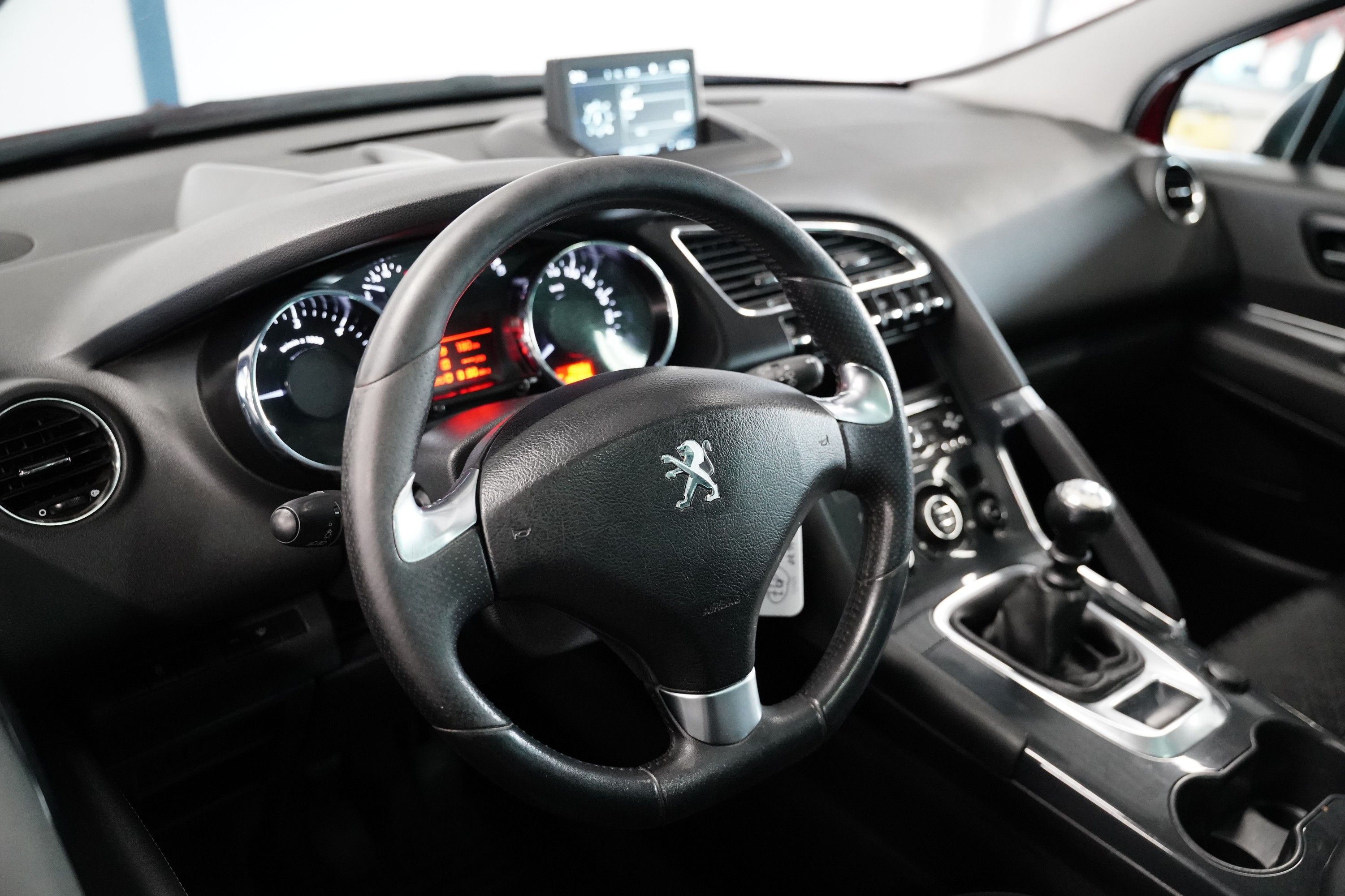 Peugeot 3008, 1.6 HDi 88 kW Active - fotka 6