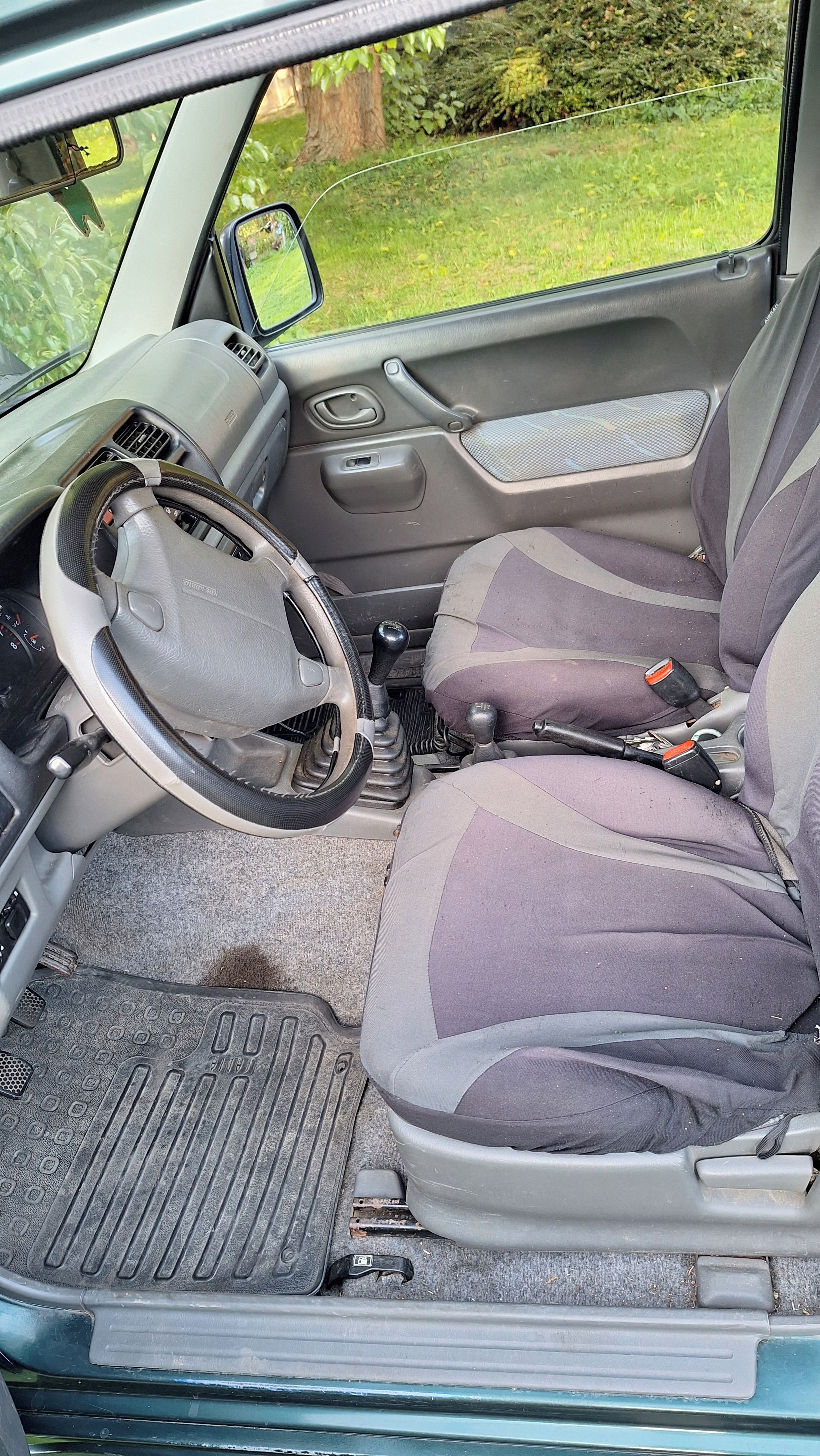 Suzuki Jimny, 1,3 Benzin, 60kw - fotka 6
