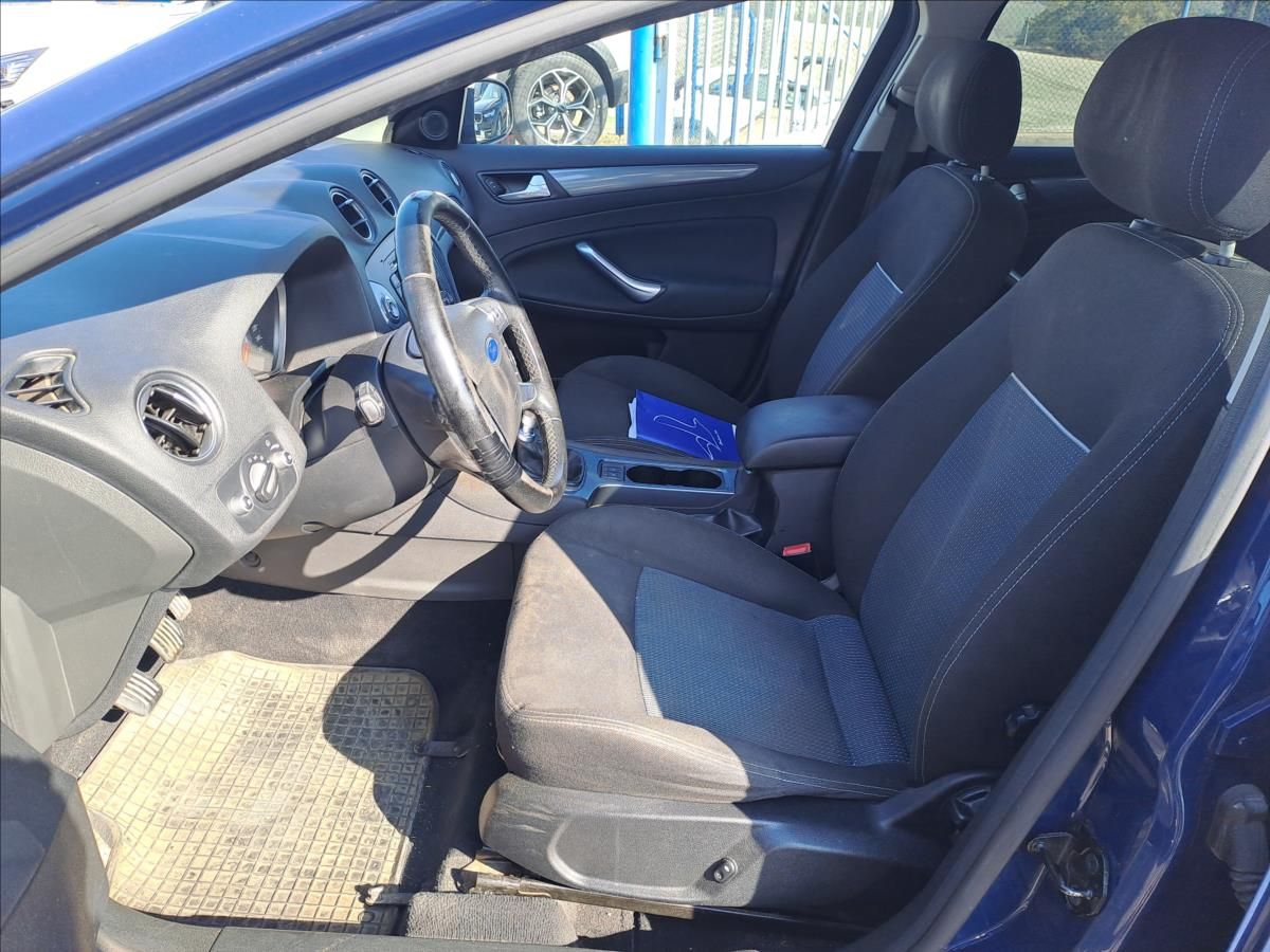 Ford Mondeo, 2,0 TDCI - fotka 5
