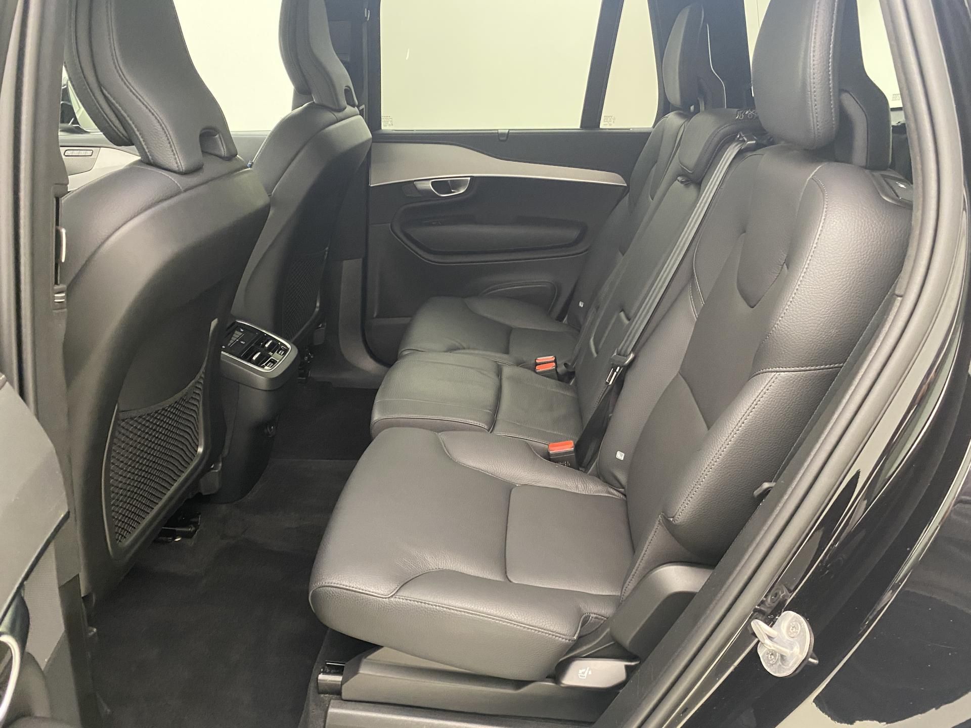Volvo XC90, B5 AWD BRIGHT ULTIMATE AUT 7m - fotka 5