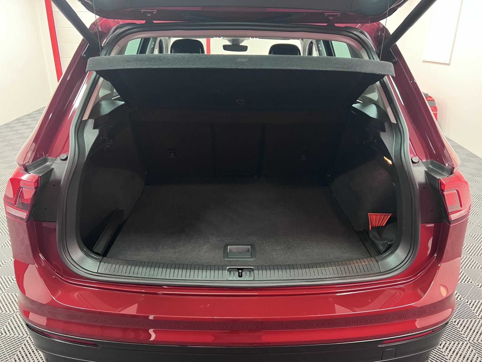 Volkswagen Tiguan, IQ.DRIVE, 2.0 TSI 140 kW, 4x4 - fotka 6