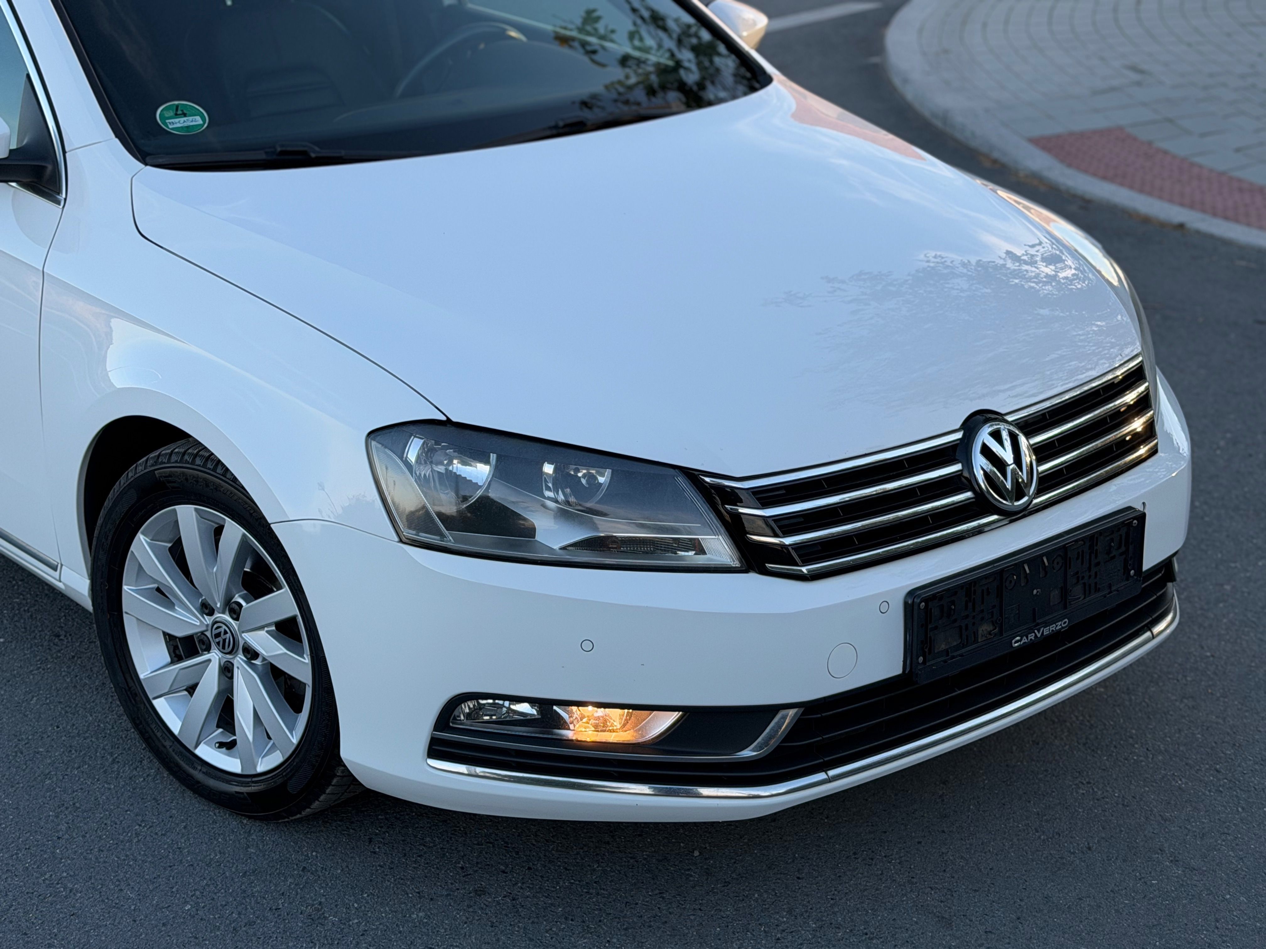 Volkswagen Passat, 2.0 TDI 103KW SPORTLINE TAŽNÝ - fotka 5