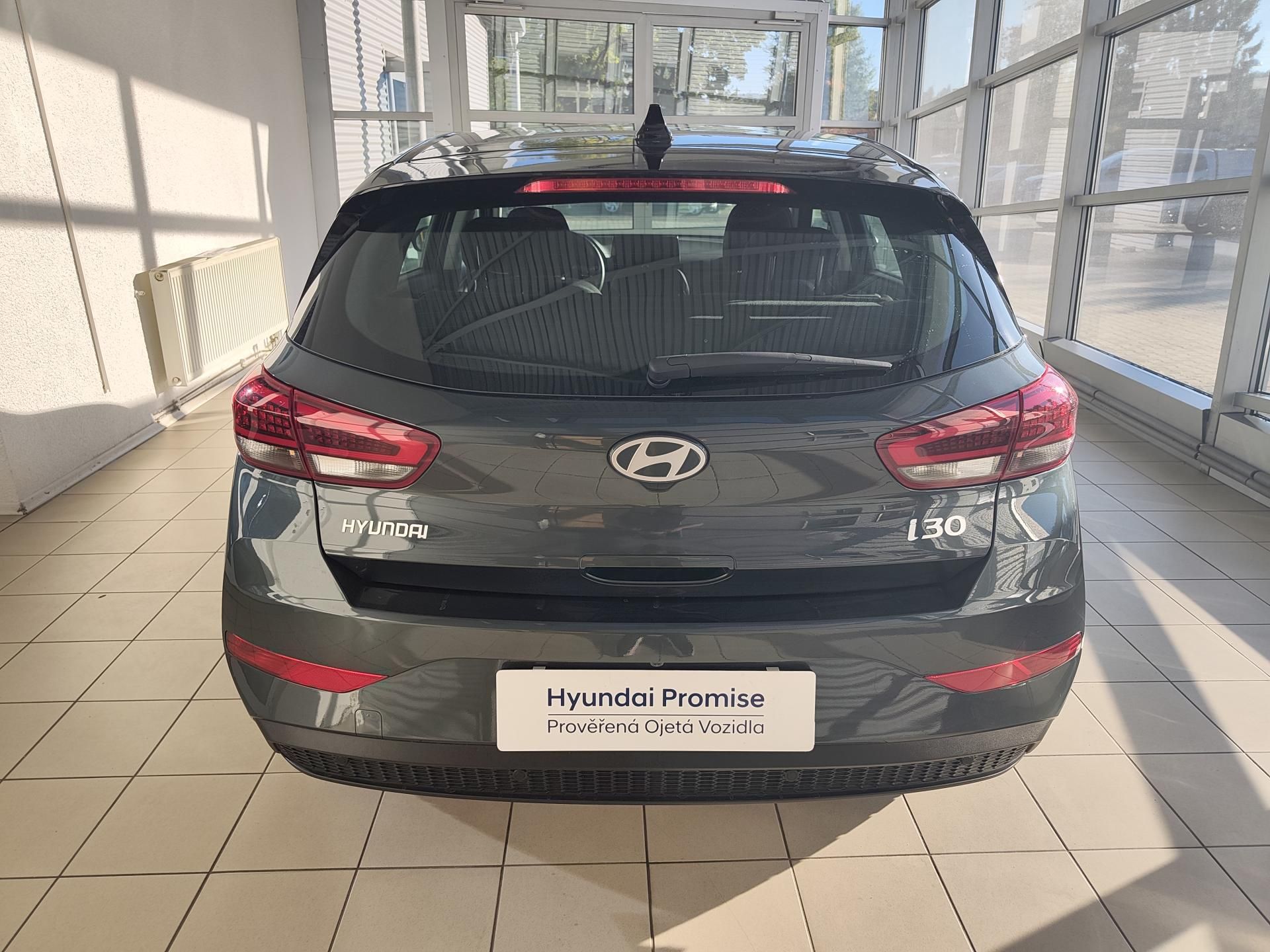 Hyundai i30, 1.5i 71kW MT Comfort - fotka 3