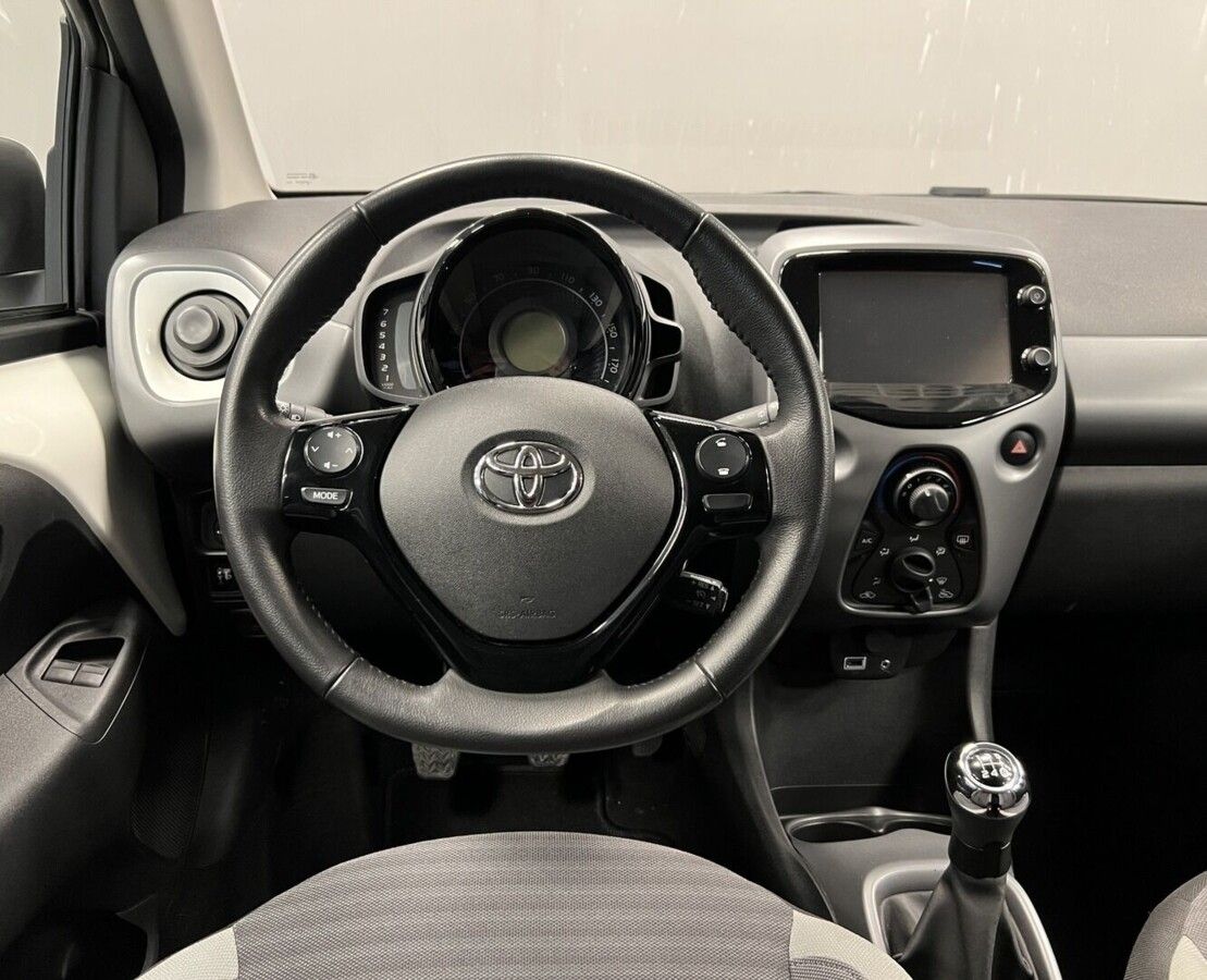Toyota Aygo, 1.0 X-PLAY - fotka 5