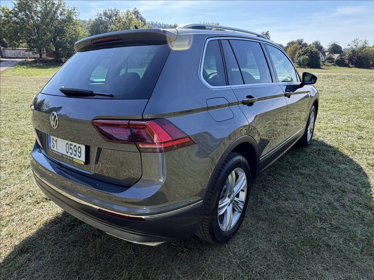 Volkswagen Tiguan, 2,0 TSi Highline 4Motion - fotka 4
