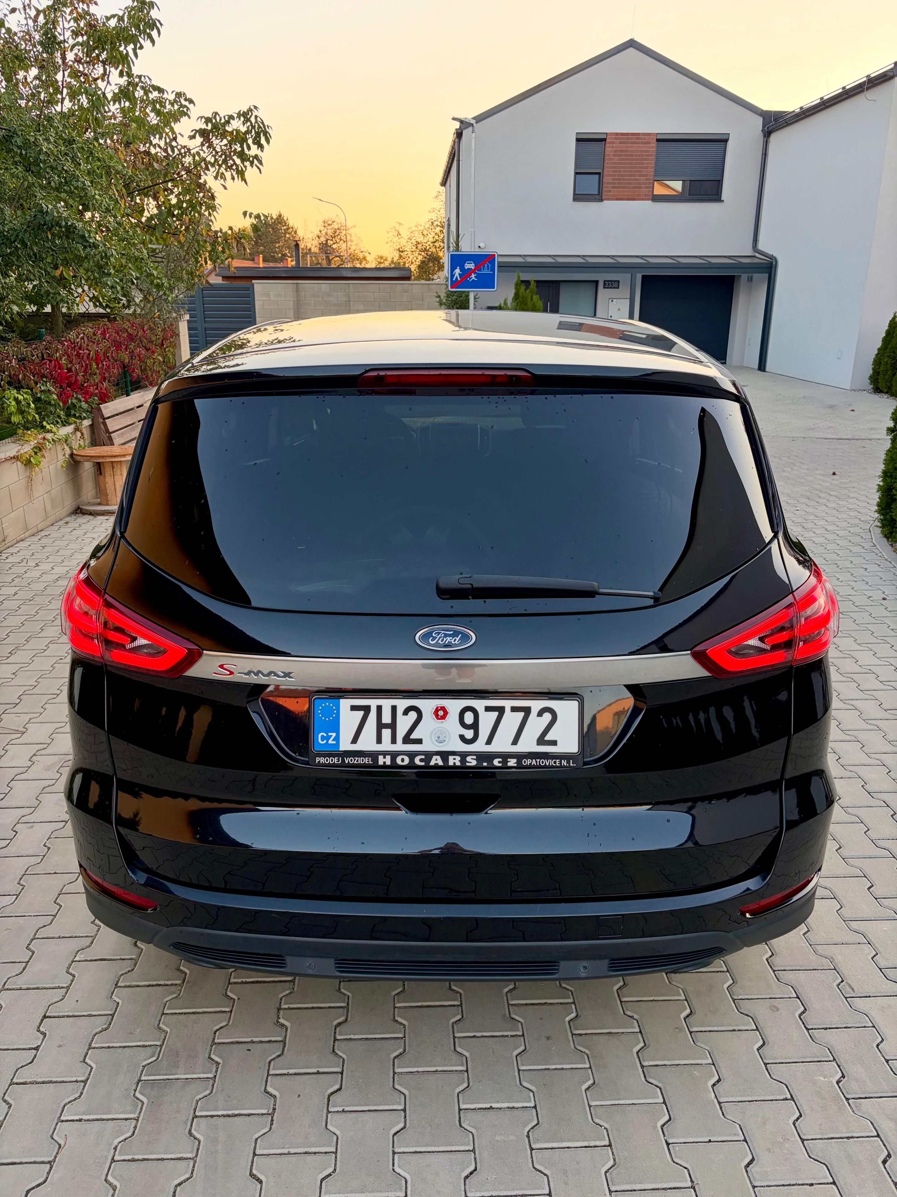 Ford S-MAX, 2.0 110 kW, Automat, Webasto - fotka 5