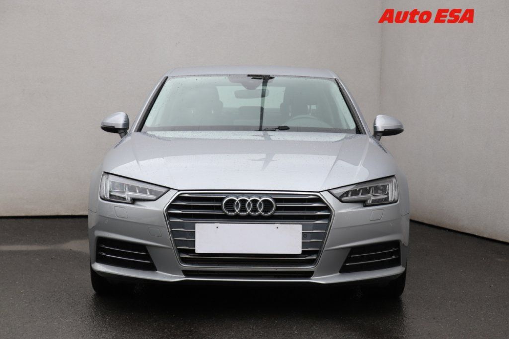 Audi A4, 2.0TFSi,ČR - fotka 2