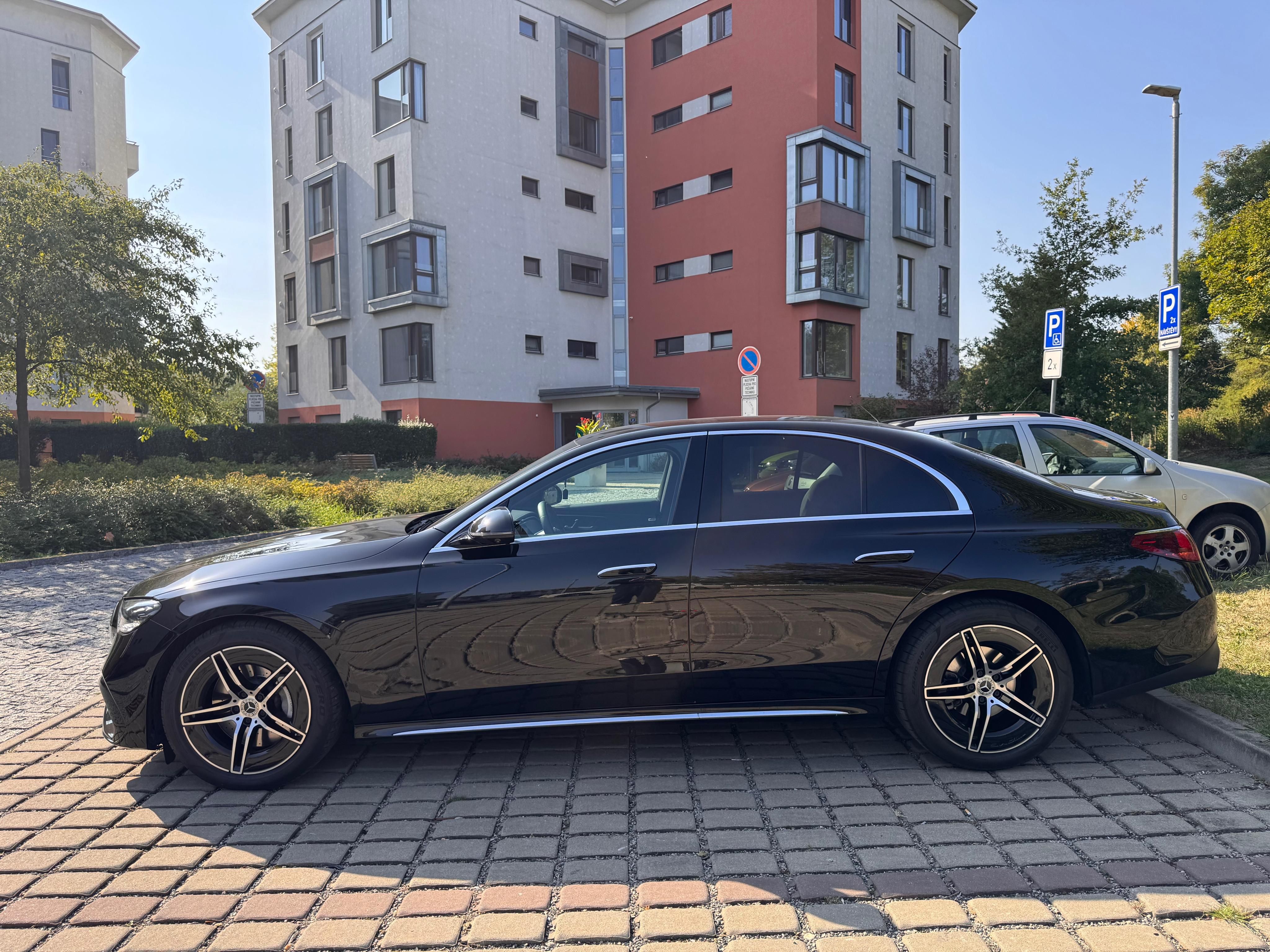 Mercedes-Benz Třídy E, E200 benzín AMG Advanced Plus - fotka 4