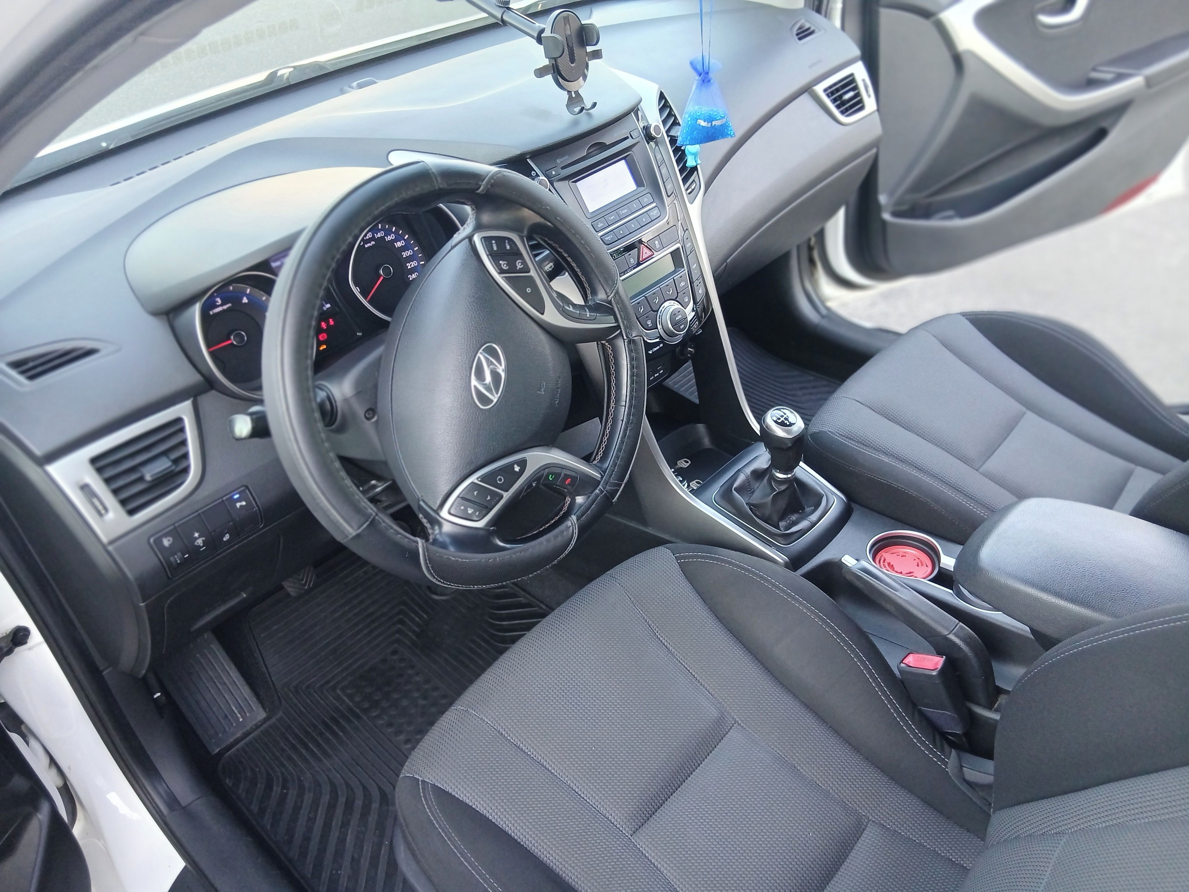 Hyundai i30 - fotka 6