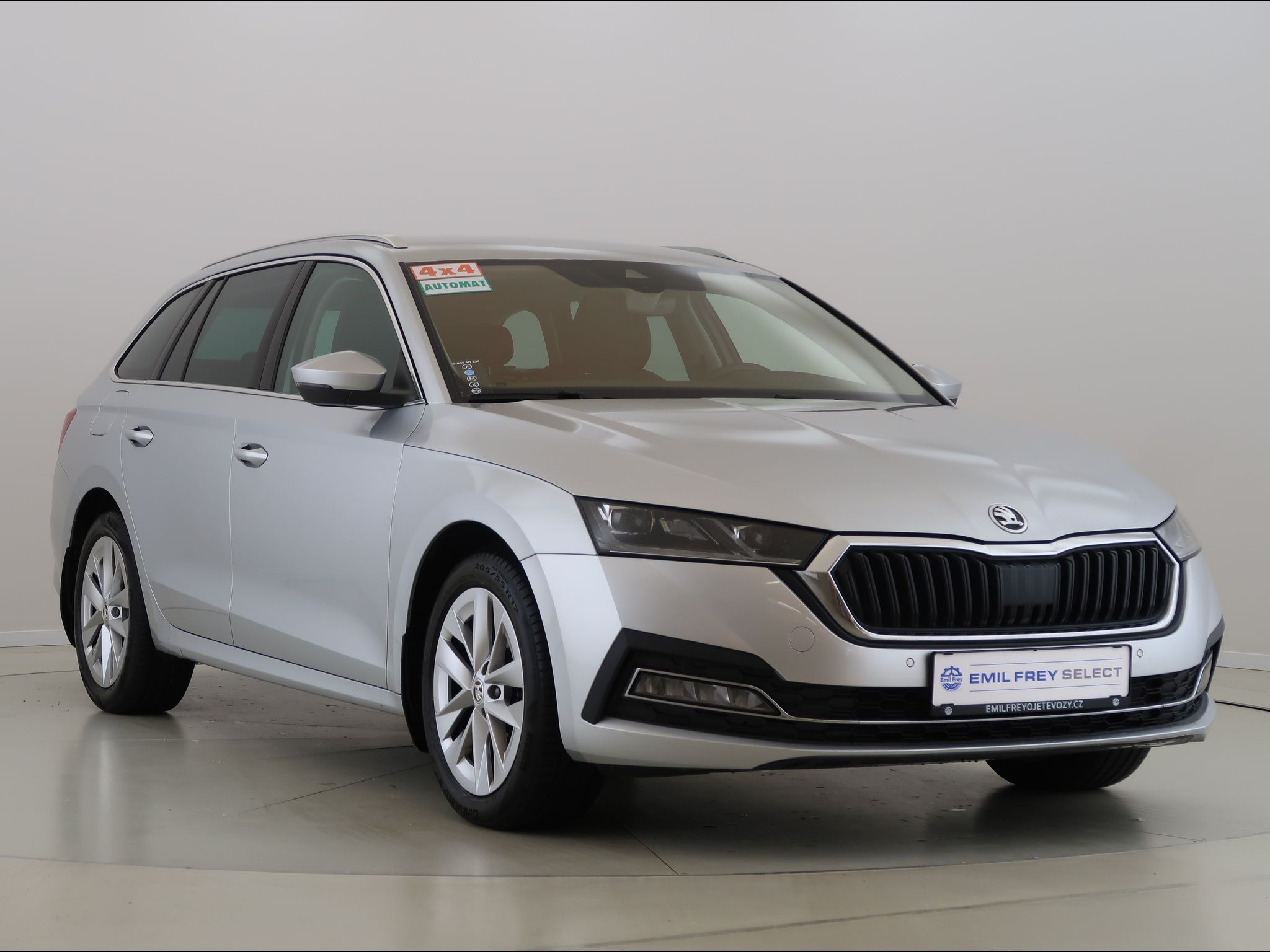 Škoda Octavia, 2.0,TSI,140kW,4x4,DSG,CZ,1Maj - fotka 3