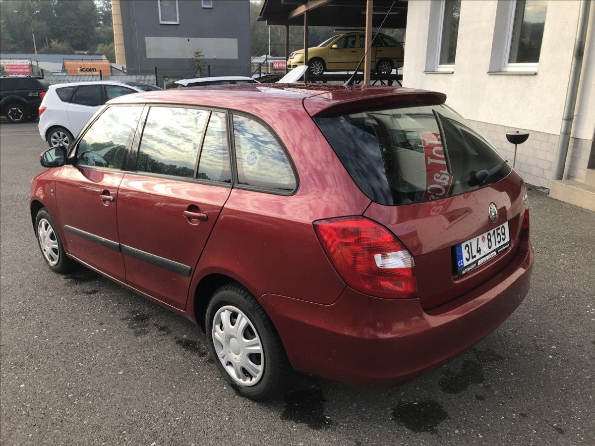 Škoda Fabia, 1,4 16V 63kW Combi - fotka 5