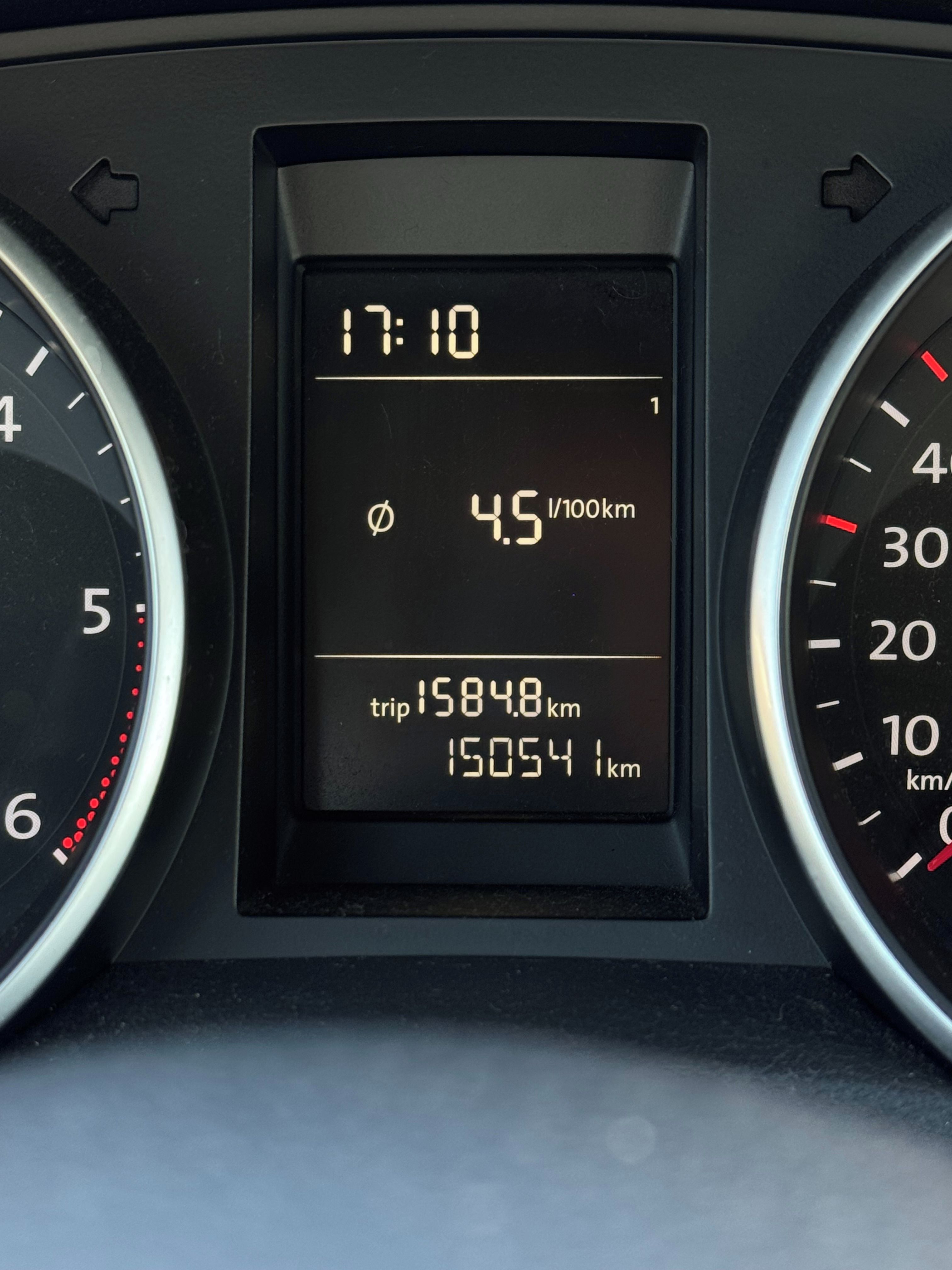 Volkswagen Golf, 1.6 tdi,66 kW, nafta. - fotka 5
