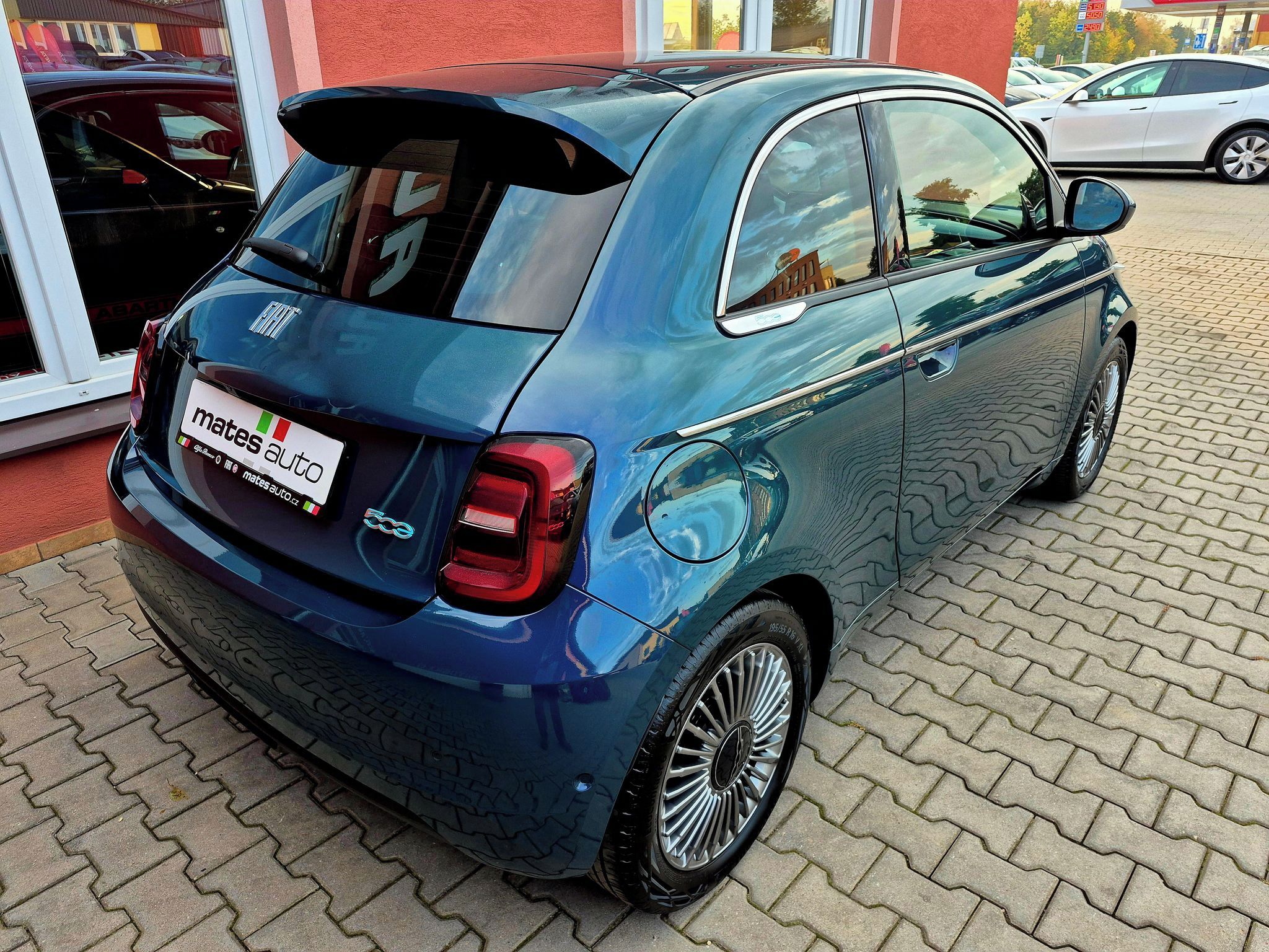 Fiat 500E, 42kwh 87KW DRIVE (odpočet dph - fotka 6