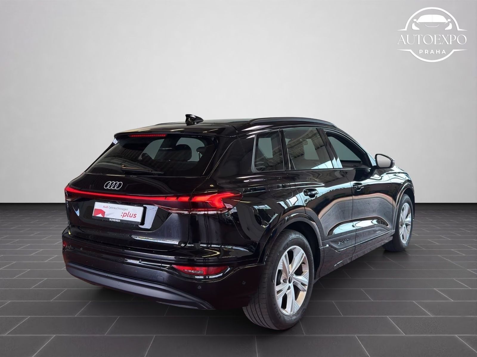 Audi Q6 e-tron, performance * S line MATRIX* - fotka 2