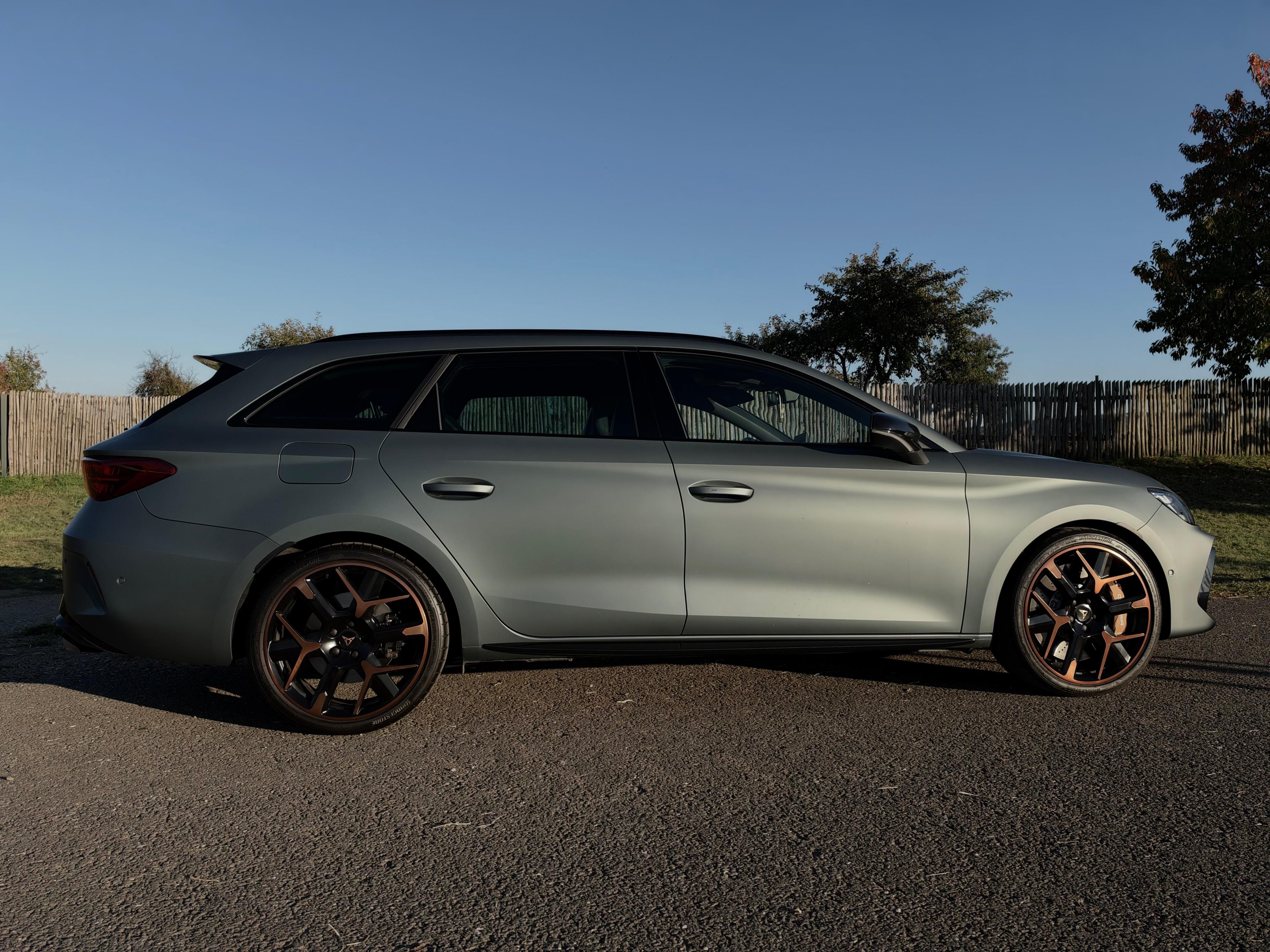 Cupra Leon, SPORTOSTOURER VZ333 EXTREME - fotka 4