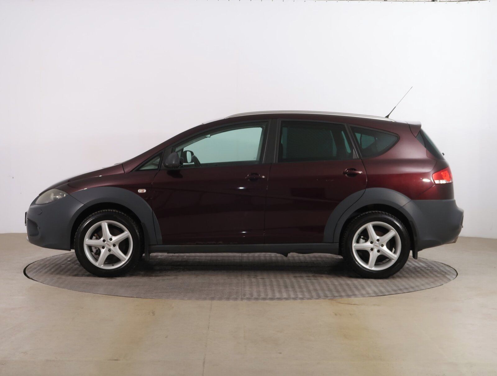 Seat Altea, 2.0 TDI, 4X4, Serv.kniha - fotka 3