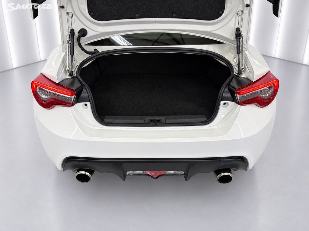Subaru BRZ 2.0i 200ch Sport BVM / 1ère main / Alcantara-Cuir / Sièges chauffants / Keyless / Échappement sport