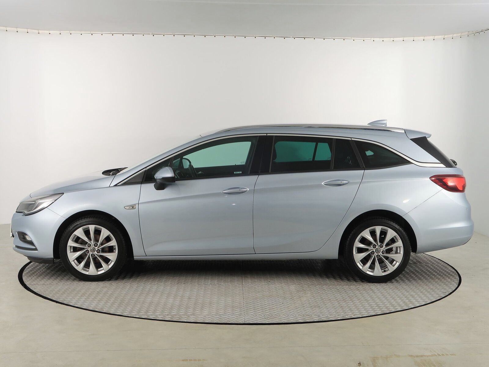 Opel Astra, 1.6 CDTI, Serv.kniha - fotka 3