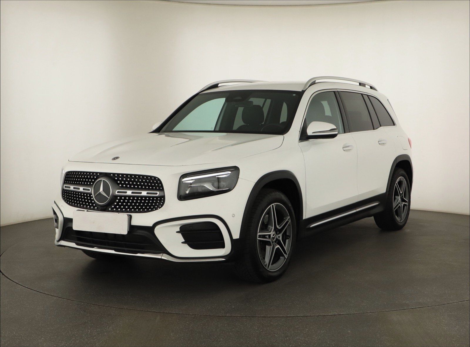Mercedes-Benz GLB, GLB 200 d 4MATIC, AMG line - fotka 2